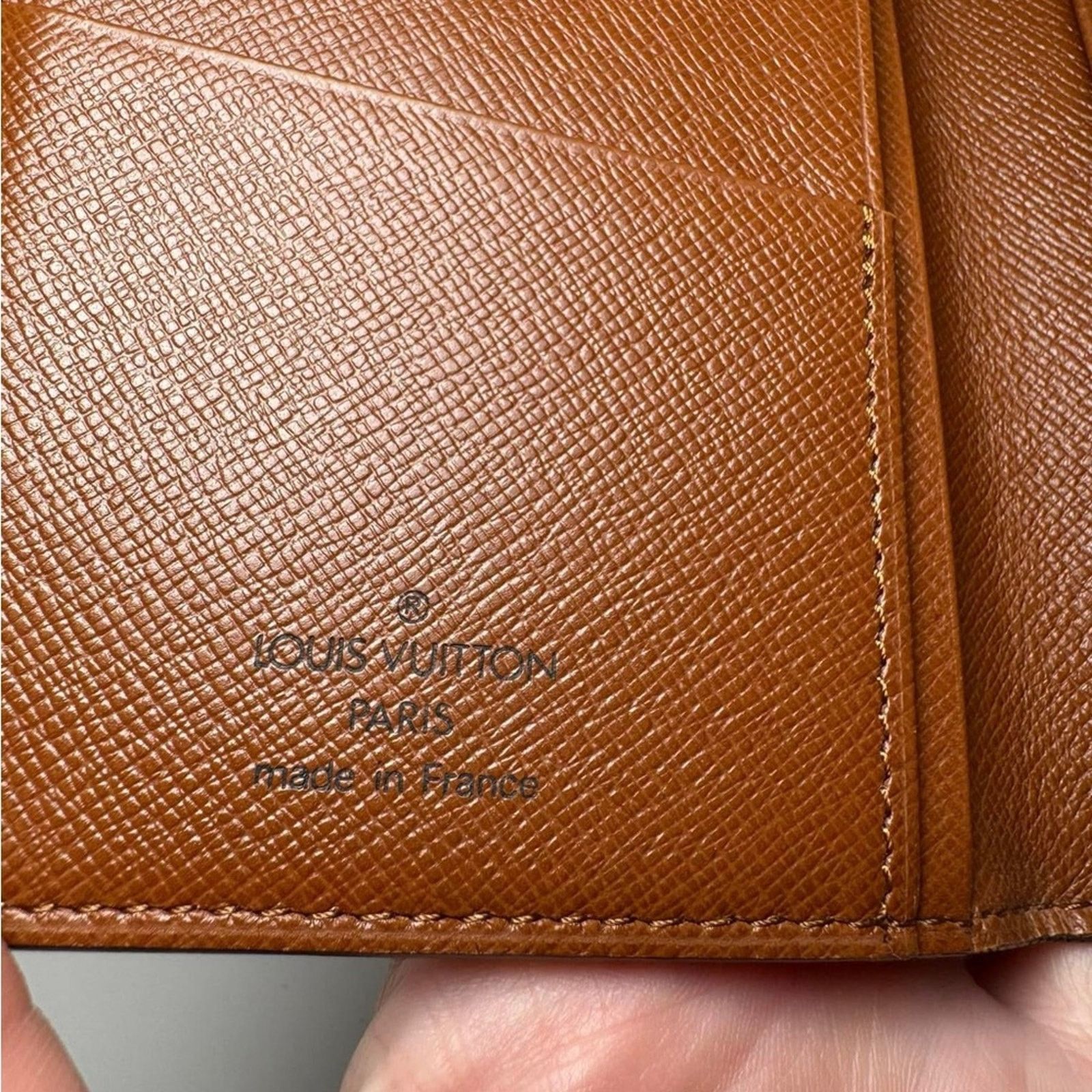 Louis Vuitton Louis Vuitton Monogram Porte Valeurs Cartes Wallet/Passport Size ONE SIZE - 5 Thumbnail