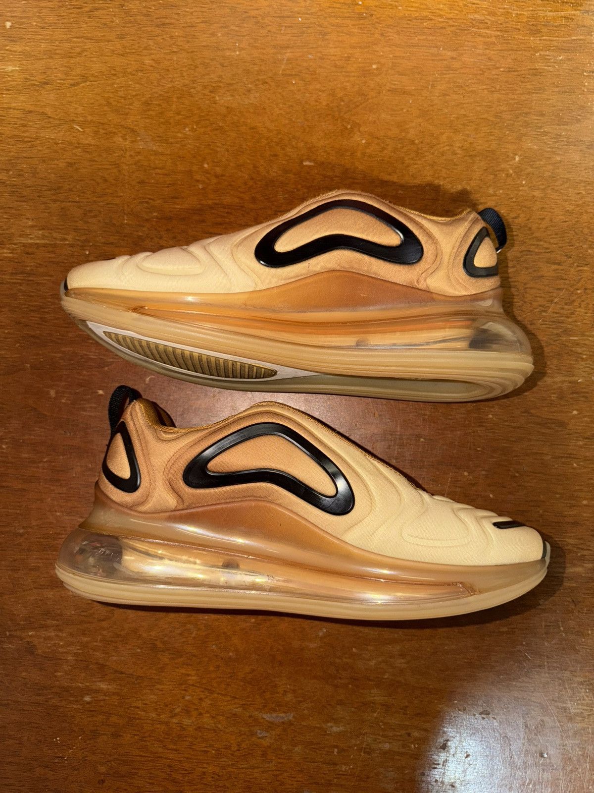 Nike Nike Air Max 720 Desert size 7 Size US 7 / EU 40 - 2 Thumbnail
