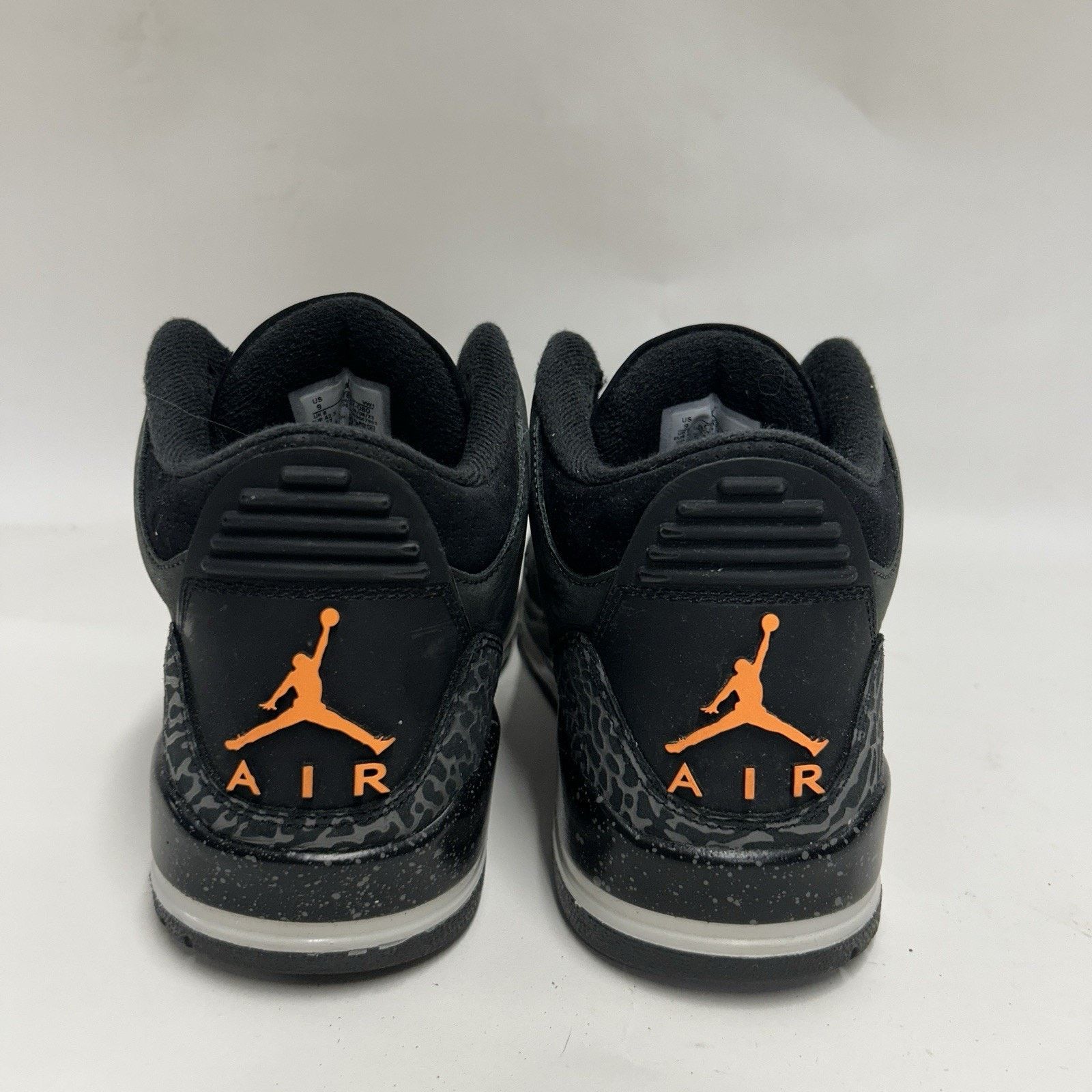 Jordan Brand Nike Air Jordan 3 Retro OG “Fear Pack” CT8532-080 Size US 9 / EU 42 - 5 Thumbnail