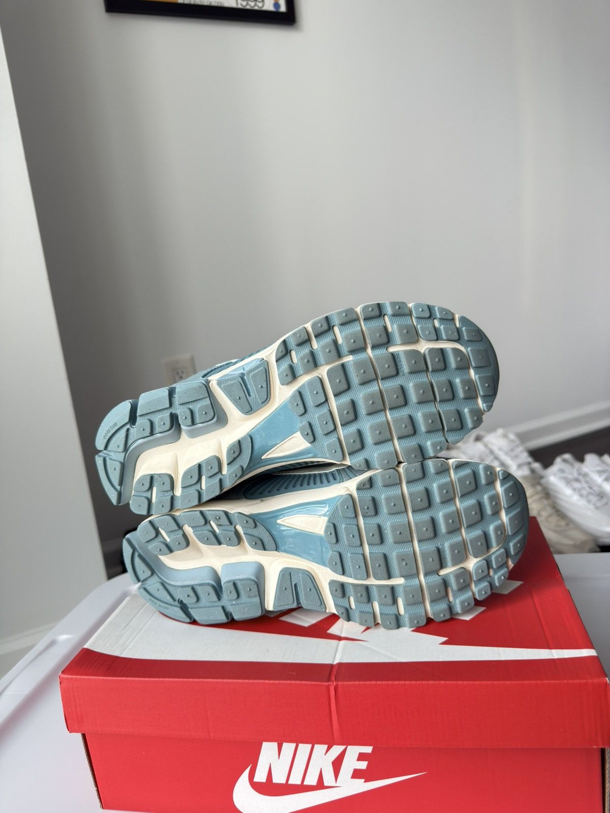 Nike Vomero 5 Size US 12 / EU 45 - 5 Thumbnail