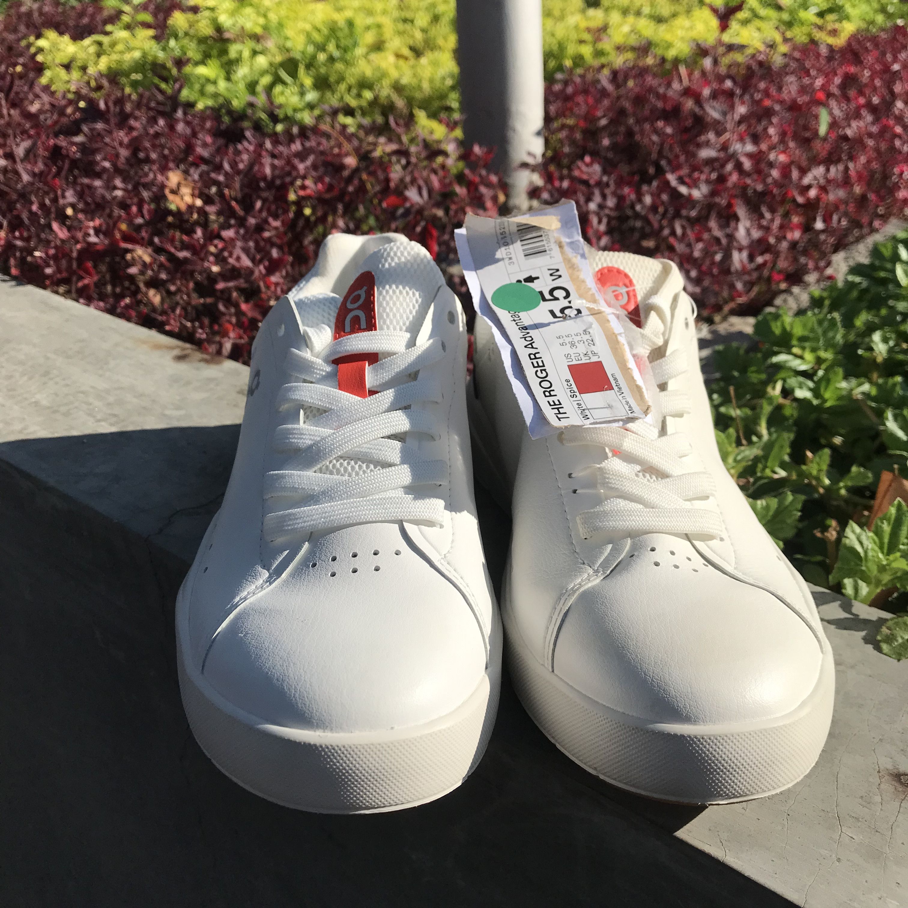 On On Cloud THE ROGER Advantage All White Bnwt Brand New Size US 5 / EU 37 - 15 Thumbnail