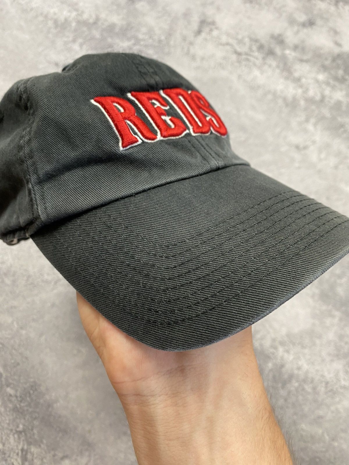 Nike Vintage Nike Team Reds Cap Rare Black Y2K 90s Swoosh Hat MLB Size ONE SIZE - 6 Thumbnail