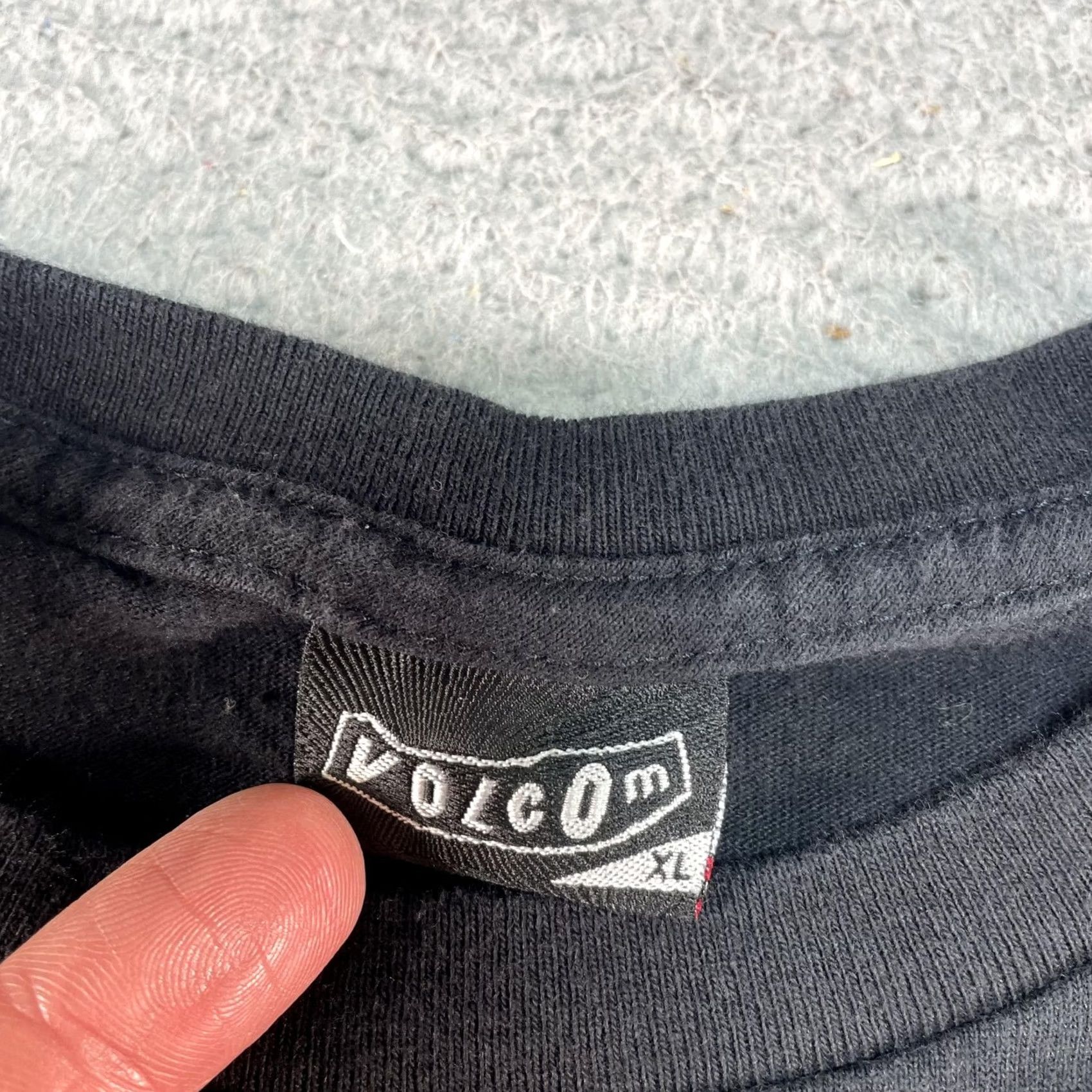Volcom Volcom Shirt Mens Medium Black Skateboarding Logo Tee T-Shirt Crew Neck Short Sleeve Graphic Print Vintage: No Ladies? Size US M / EU 48-50 / 2 - 3 Thumbnail