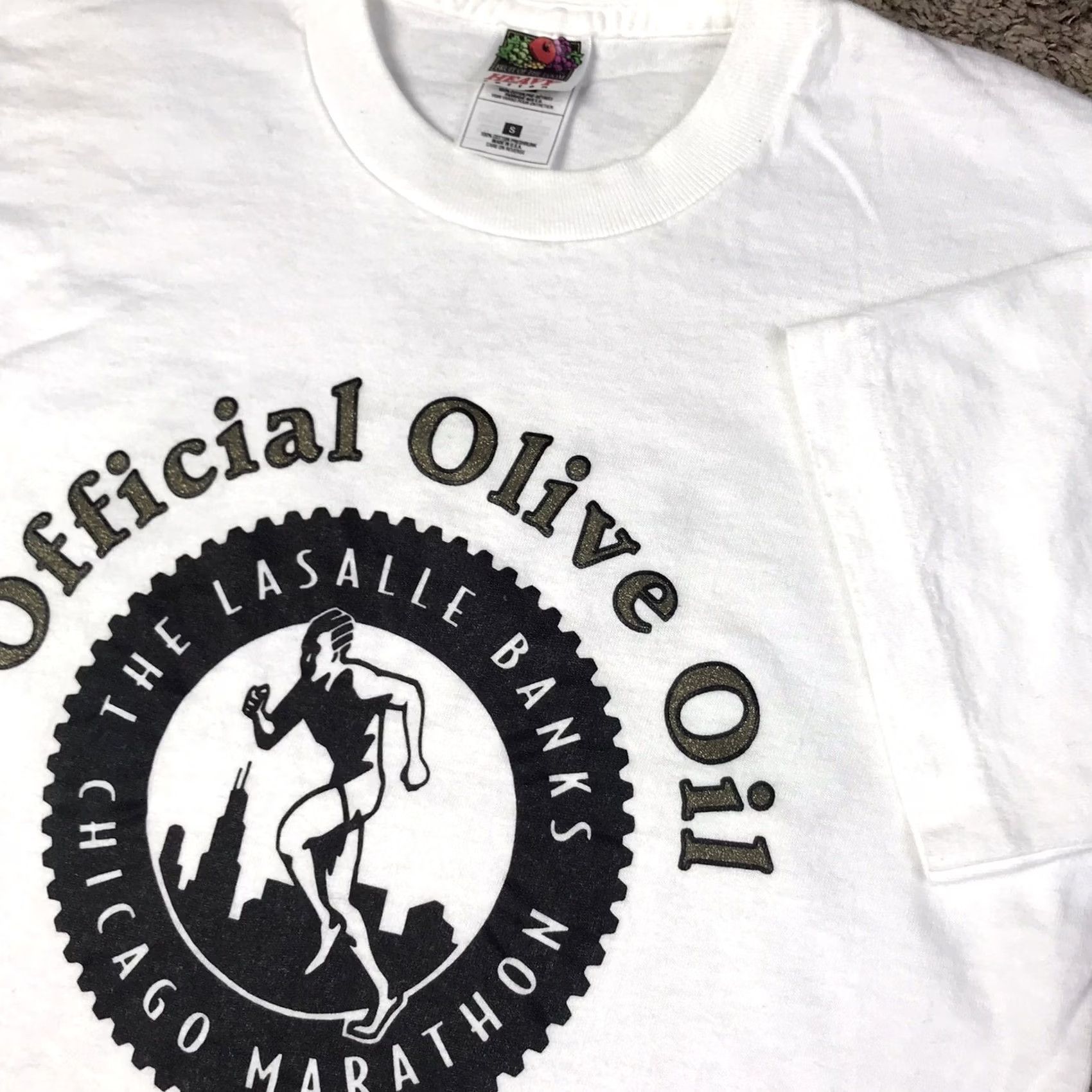 Fruit Of The Loom VINTAGE Chicago Marathon Graphic Tee T-Shirt Small White 100% Cotton Men Size US S / EU 44-46 / 1 - 4 Thumbnail