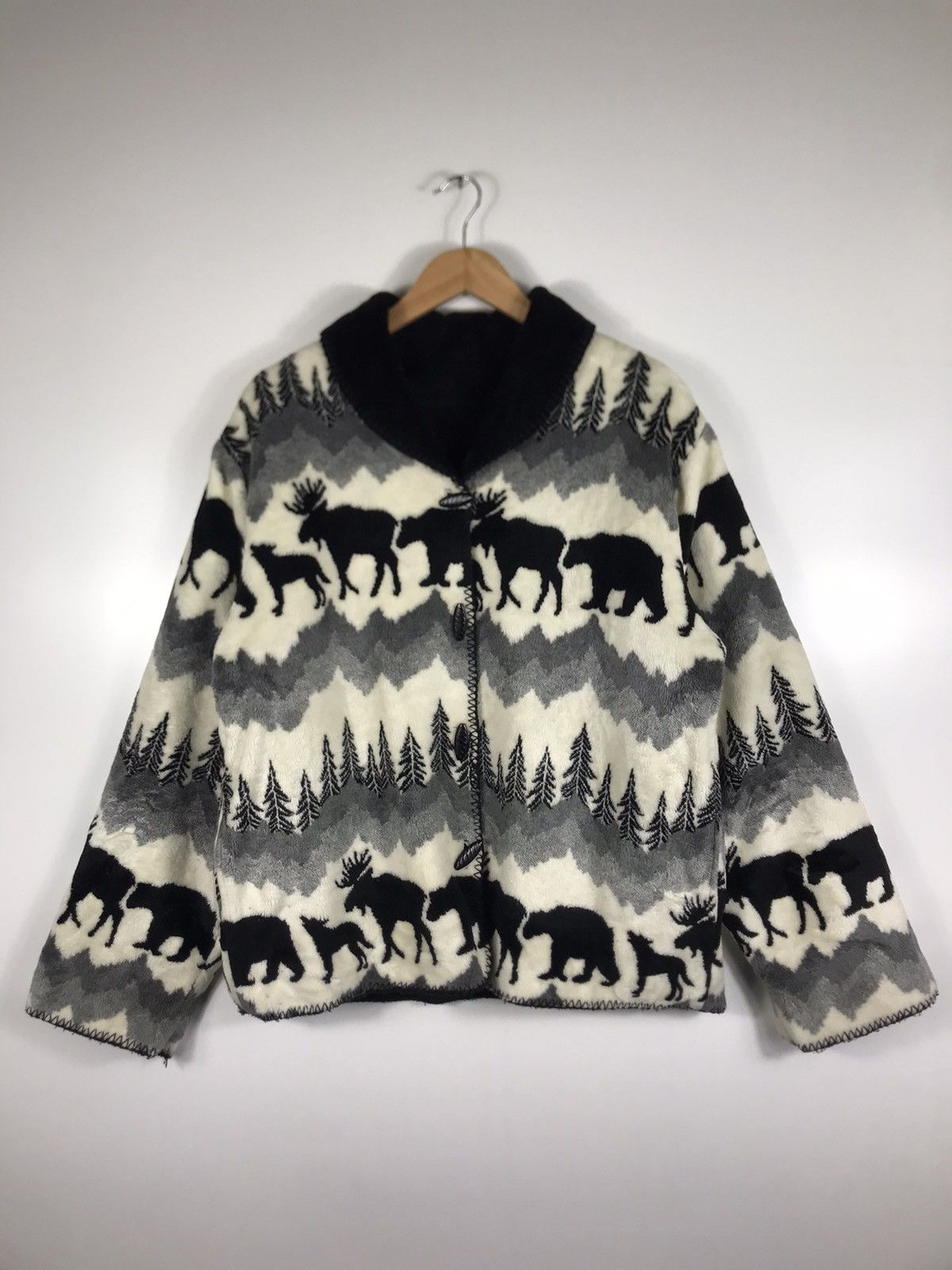 Vintage ⚡️Vintage 90’s Northern Over Print Reversable Button Jacket Size US S / EU 44-46 / 1 - 1 Thumbnail