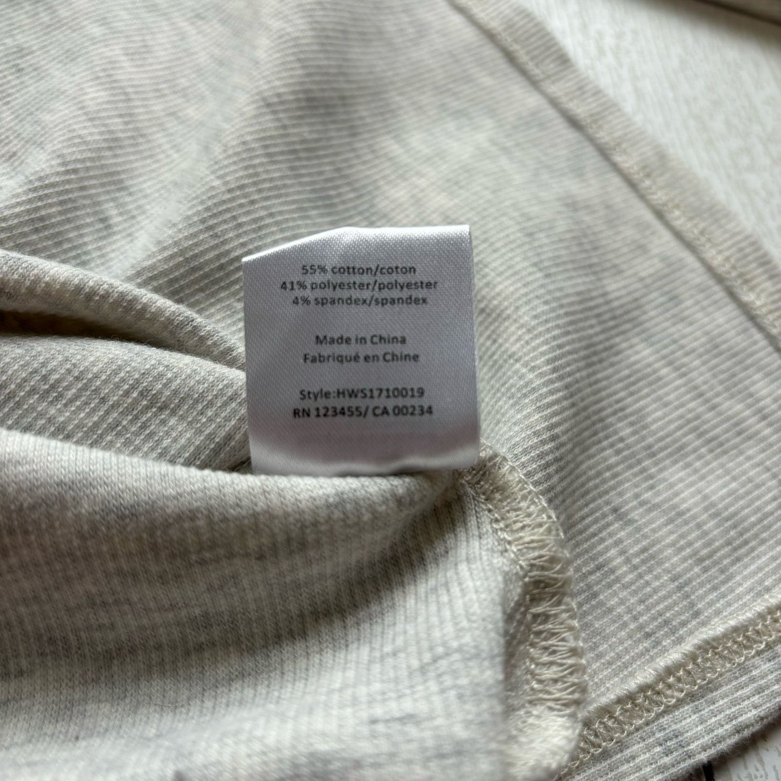 Other H Halston Marbled Gray V Neck Ribbed Shirt XS Stretch Top Size XS / US 0-2 / IT 36-38 - 3 Thumbnail