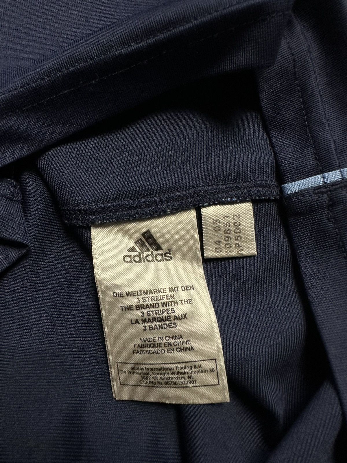 Adidas × Vintage Vintage Real Madrid soccer jersey size Xs adidas Siemens Size US XS / EU 42 / 0 - 8 Thumbnail