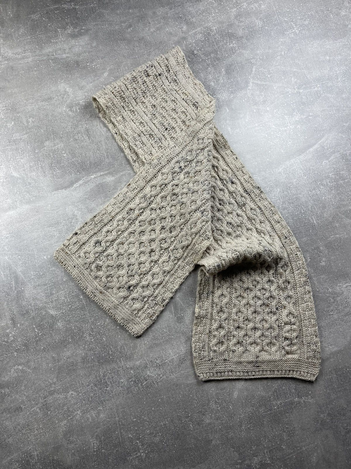 Aran Crafts Aran Crafts Traditional Irish Wool Cable Knit Scarf Oatmeal Size ONE SIZE - 2 Thumbnail