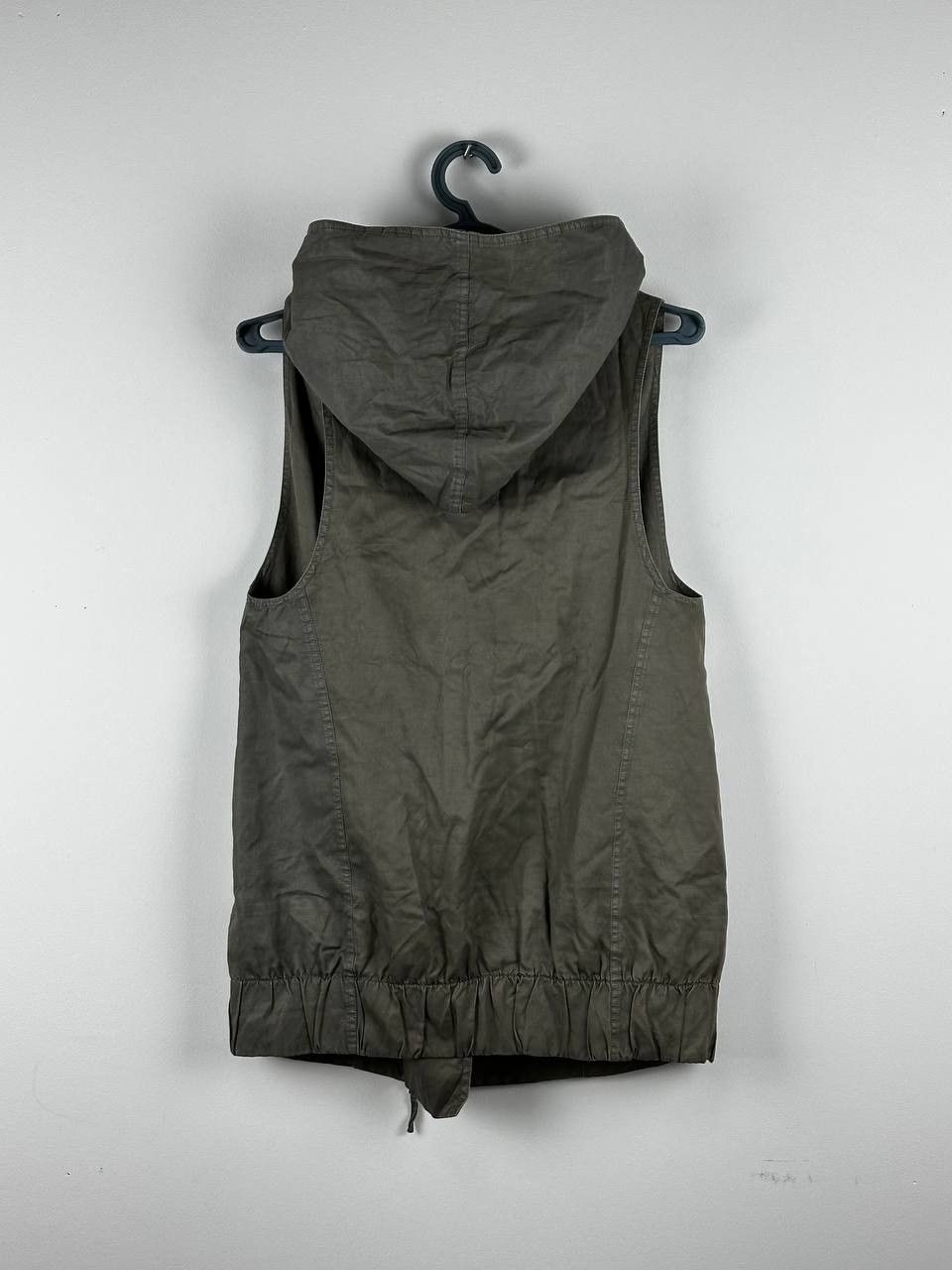 Annette Gortz Avant Garde Annette Gortz Rubbered Hooded Vest Size XS / US 0-2 / IT 36-38 - 9 Thumbnail