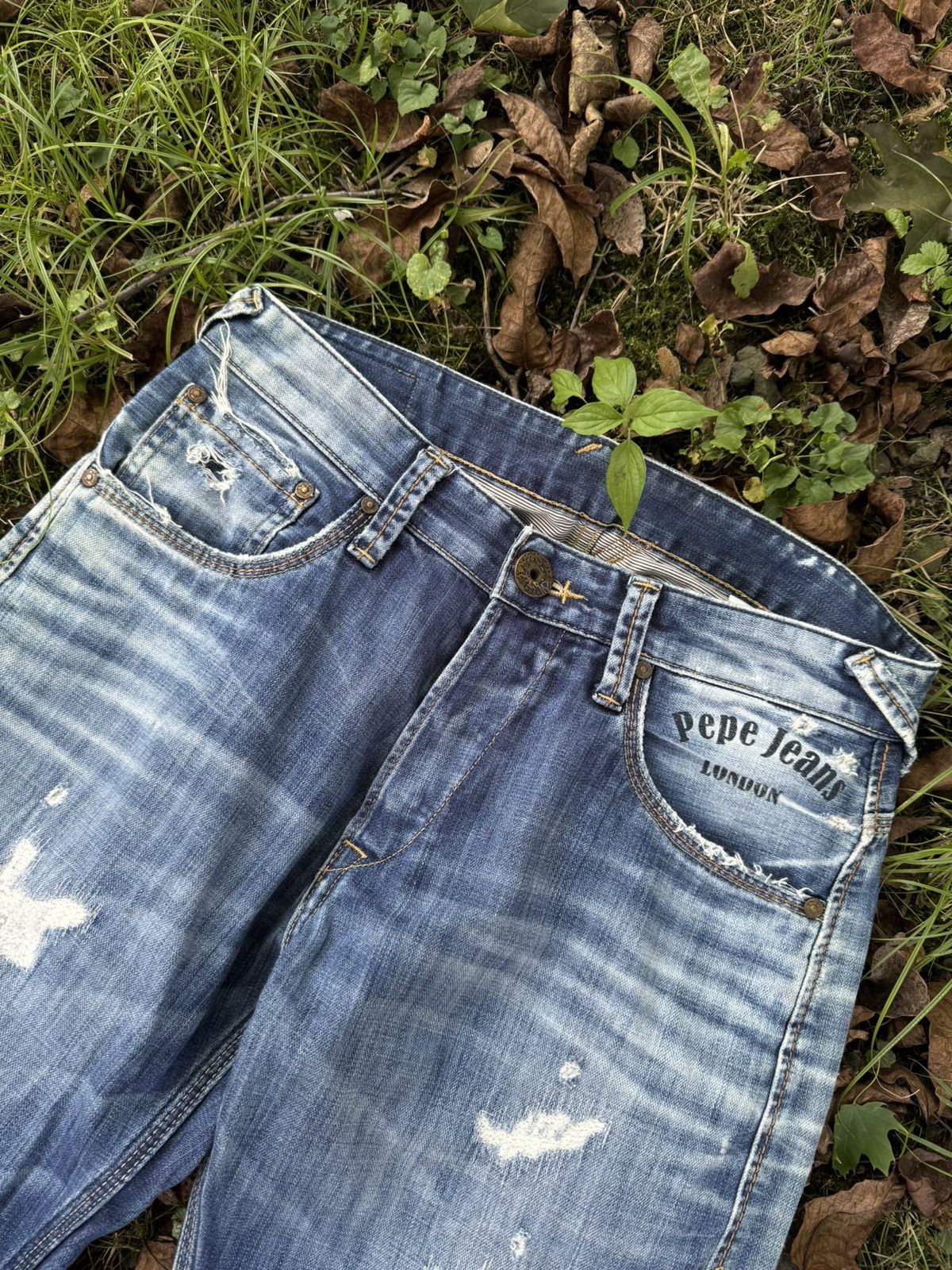 If Six Was Nine Y2K Trashed Distressed jeans straight fit pants Size US 32 / EU 48 - 6 Thumbnail