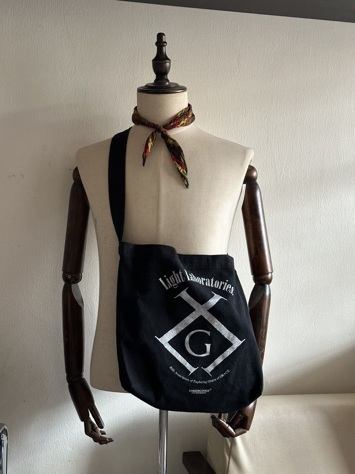 Undercover Undercover Grave Sling Bag Size ONE SIZE - 7 Thumbnail