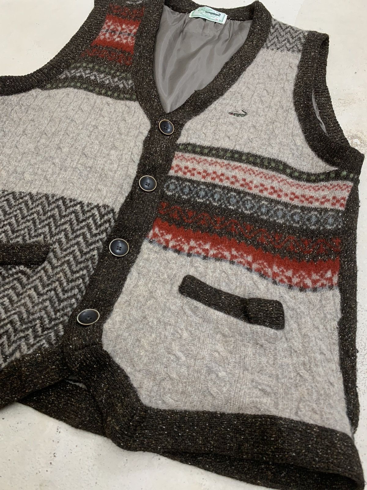 Designer Crocodile Wool Winter Vest Dashiki Red Indian Motovr Size US M / EU 48-50 / 2 - 3 Thumbnail
