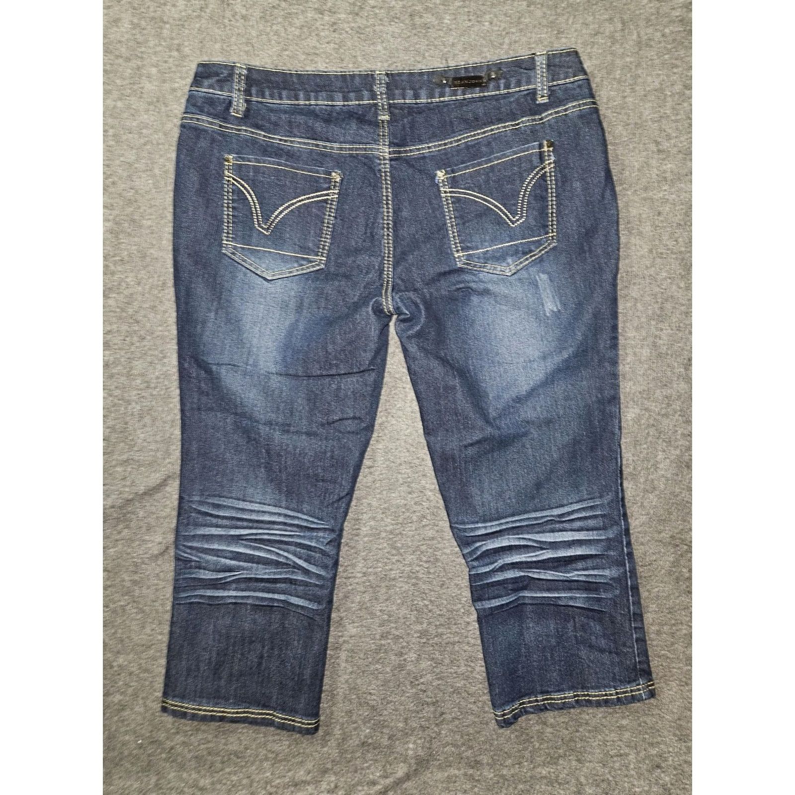 Sean John Sean John Jeans Women Capri 31 Blue Medium Wash Low Rise Distressed Stretch Capris Denim Woman 5-Pocket Wide Market Size 24" / US 00 / IT 34 - 6 Thumbnail