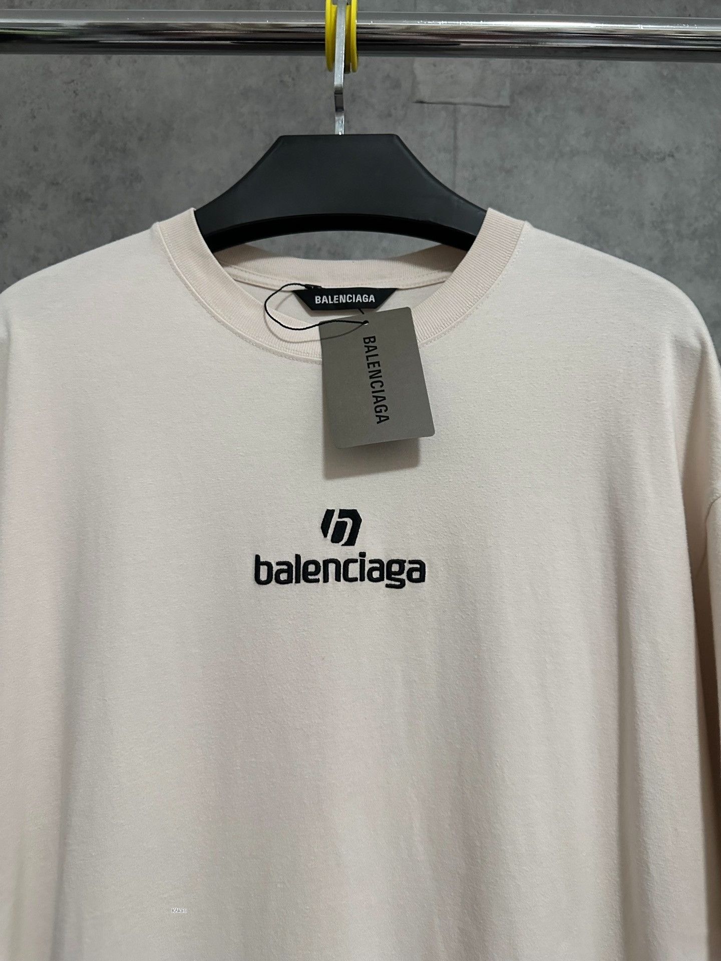 Balenciaga Balenciaga Embroidered Logo Short Sleeve T-Shirt Size US S / EU 44-46 / 1 - 2 Thumbnail