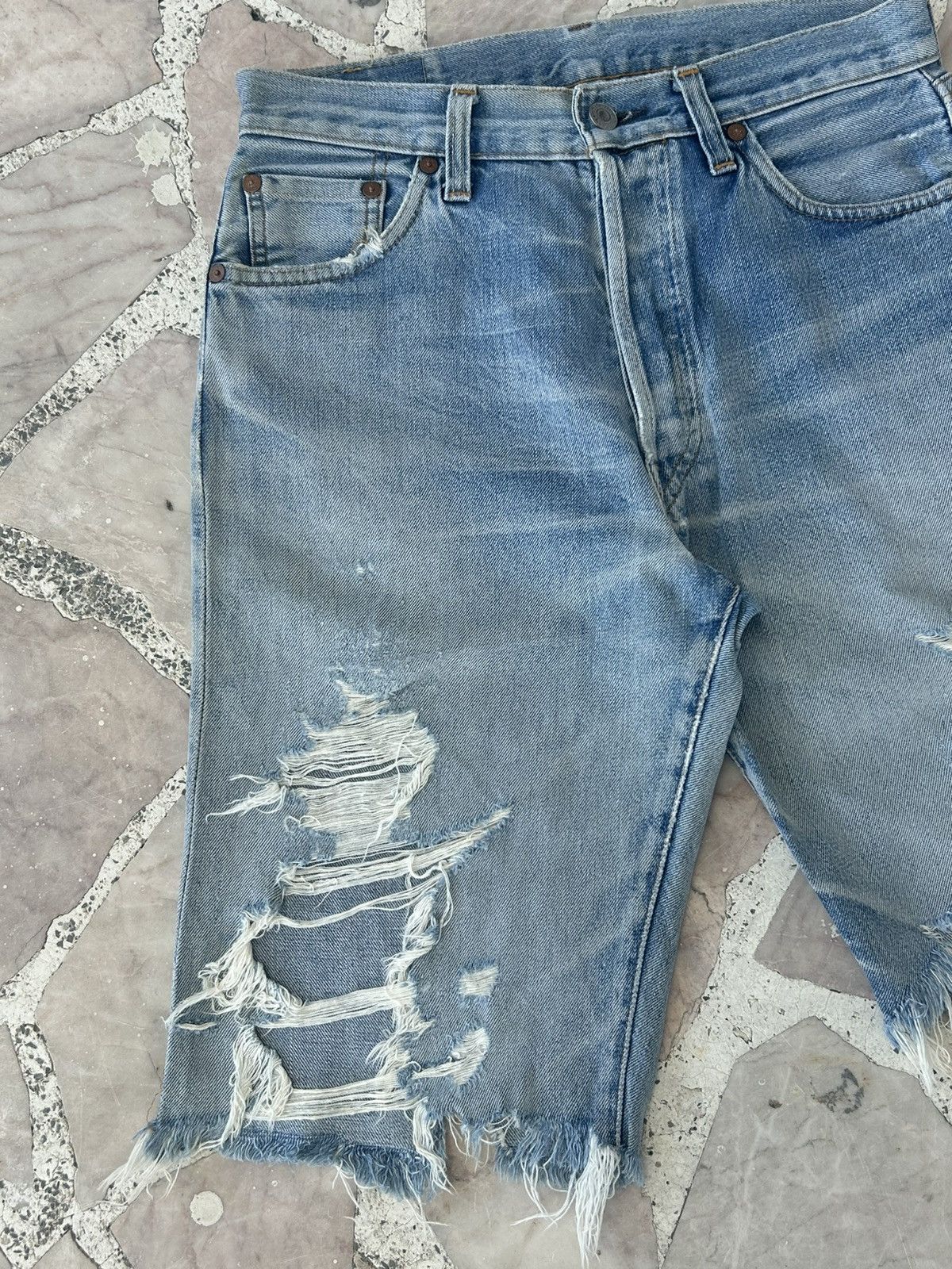 Levi's Levis 501 Vintage Ripped Denim Shorts Size US 31 - 3 Thumbnail