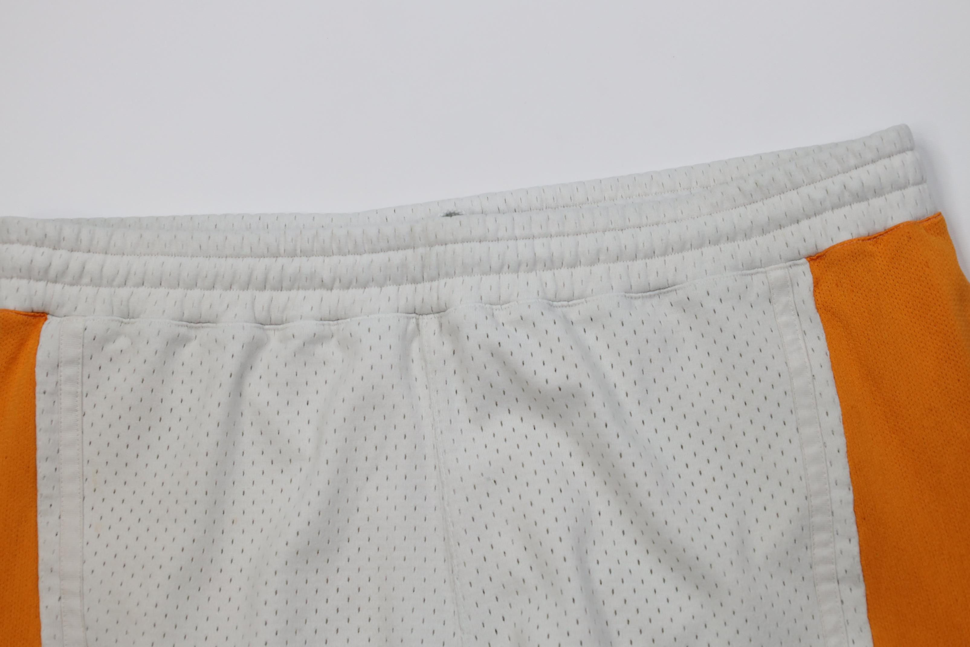 Vintage Vintage 90s Y2K And1 And One Basketball Knee Mesh Gym Shorts Size US 36 / EU 52 - 2 Thumbnail