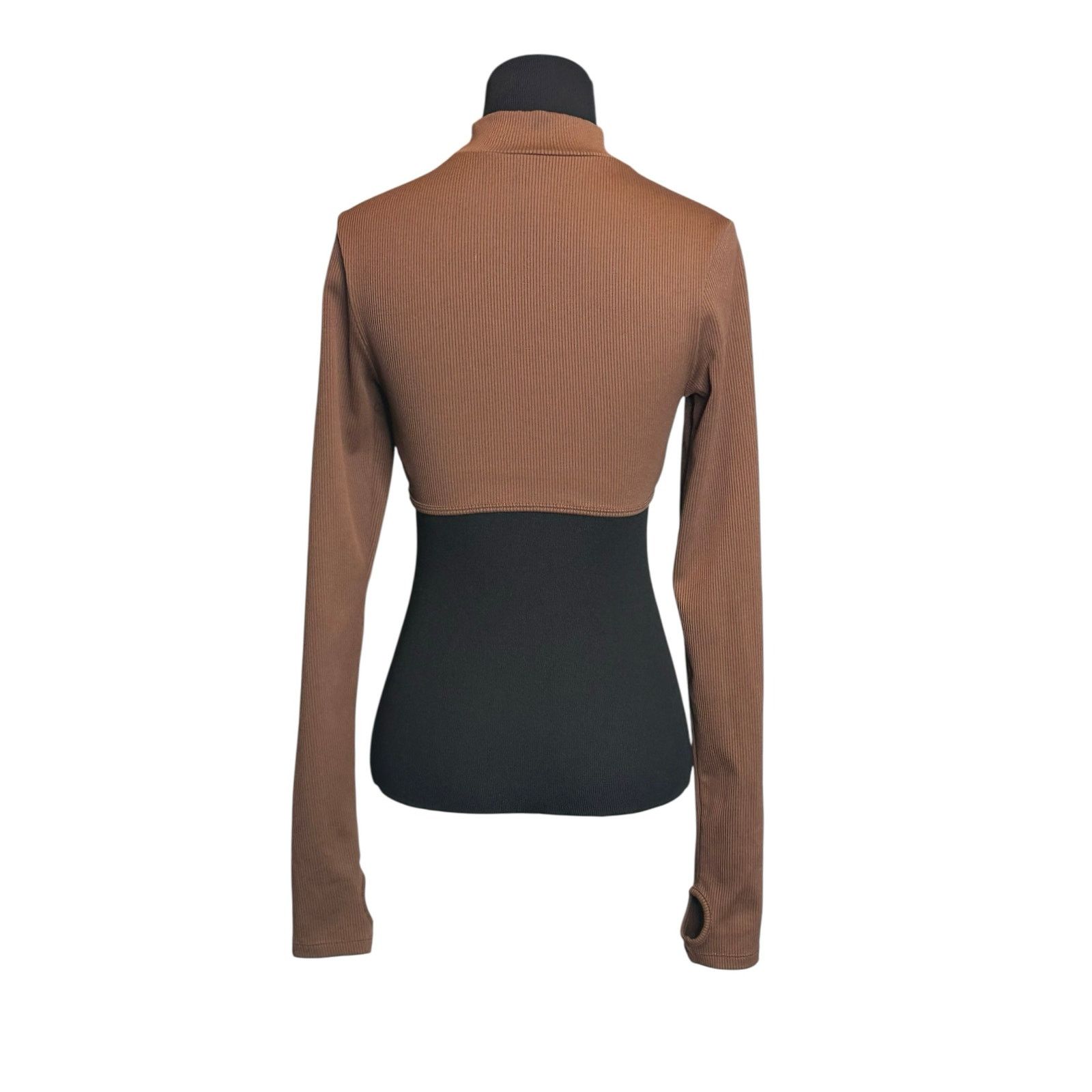 H&M H&M brown long sleeves crop top size Small Size S / US 4 / IT 40 - 13 Thumbnail