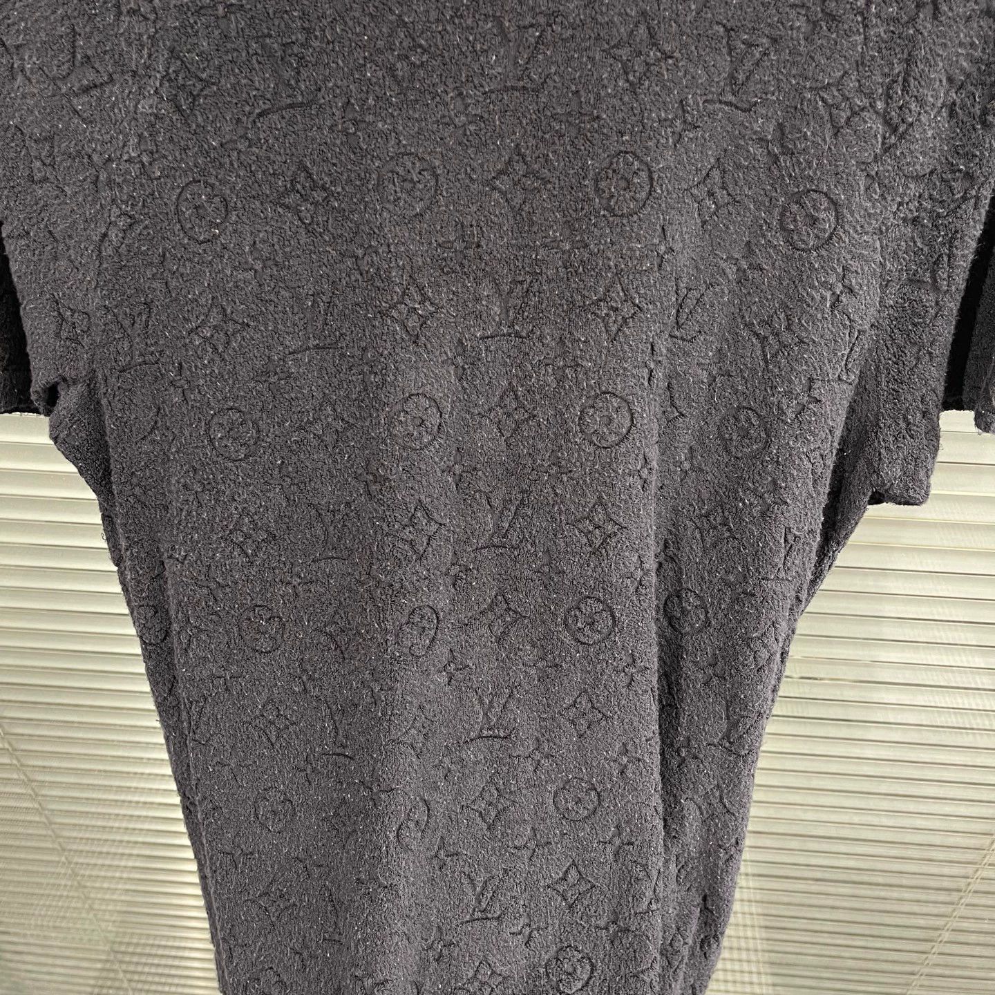 Louis Vuitton LV Towel Jacquard All-Over Print T-Shirt S 99 New Size US S / EU 44-46 / 1 - 4 Thumbnail