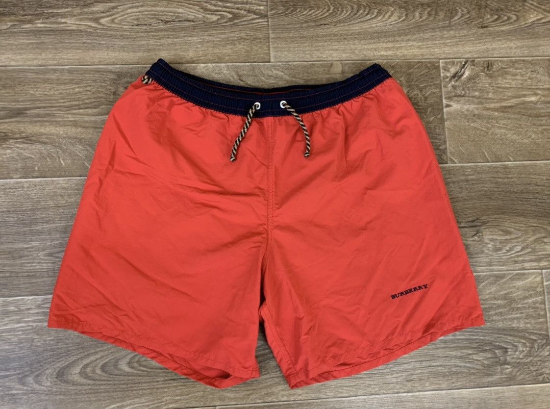 Burberry Burberry shorts size fits S Size US 32 / EU 48 - 2 Thumbnail