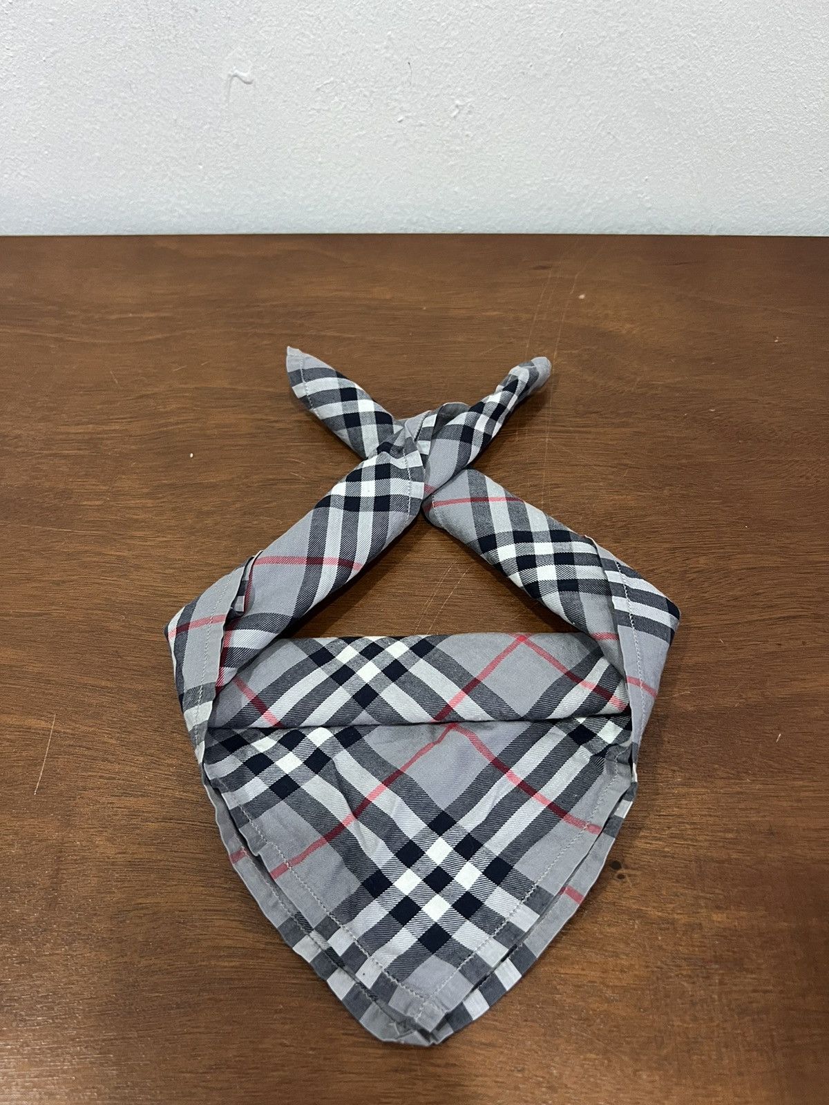 Burberry Burberrys Handkerchief Bandana Size ONE SIZE - 2 Thumbnail