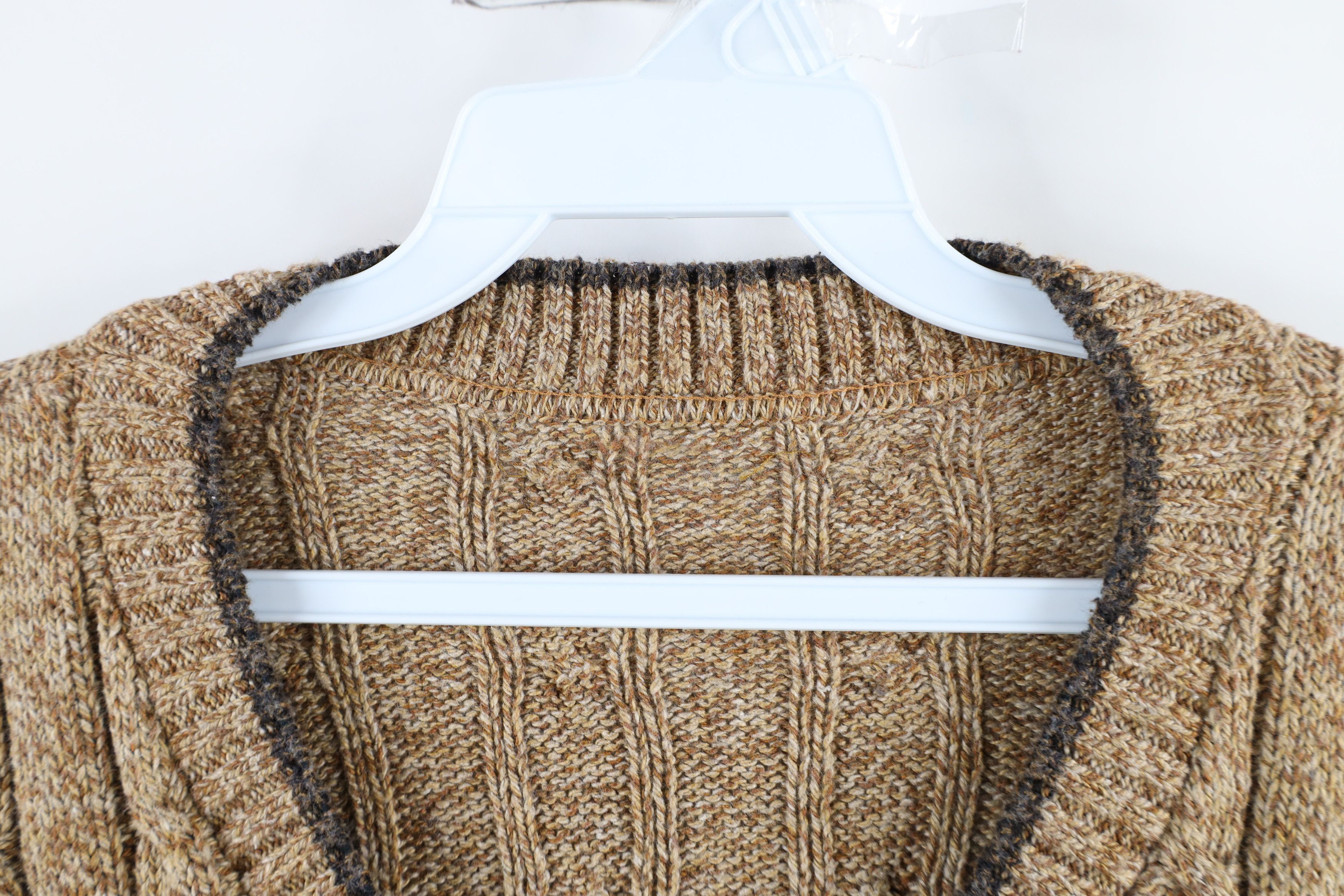 Vintage Vintage 90s Streetwear Ribbed Cable Knit V-Neck Sweater Vest Size US M / EU 48-50 / 2 - 4 Thumbnail