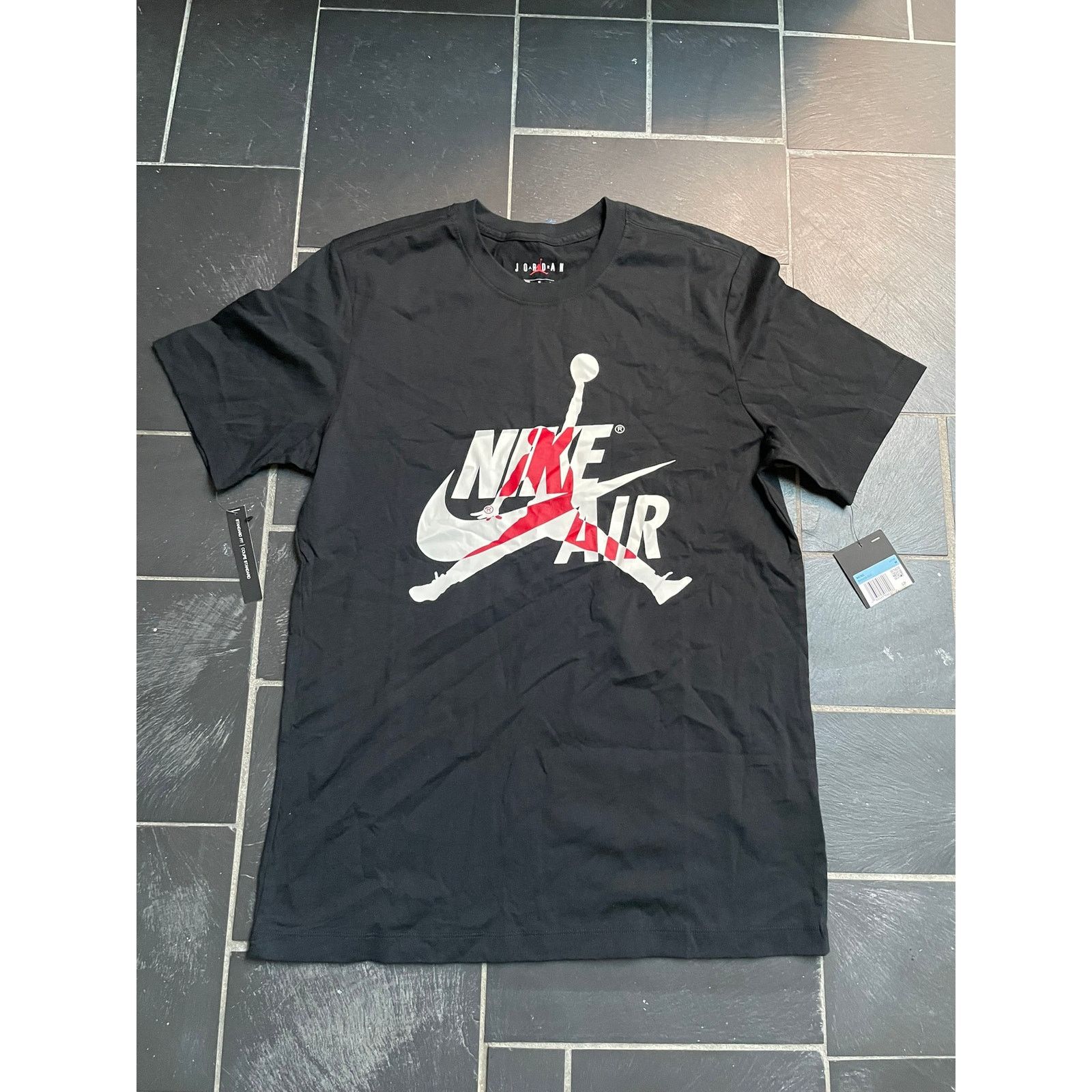 Nike New Nike Air Jordan Black Red Tshirt Medium Size US M / EU 48-50 / 2 - 1 Thumbnail