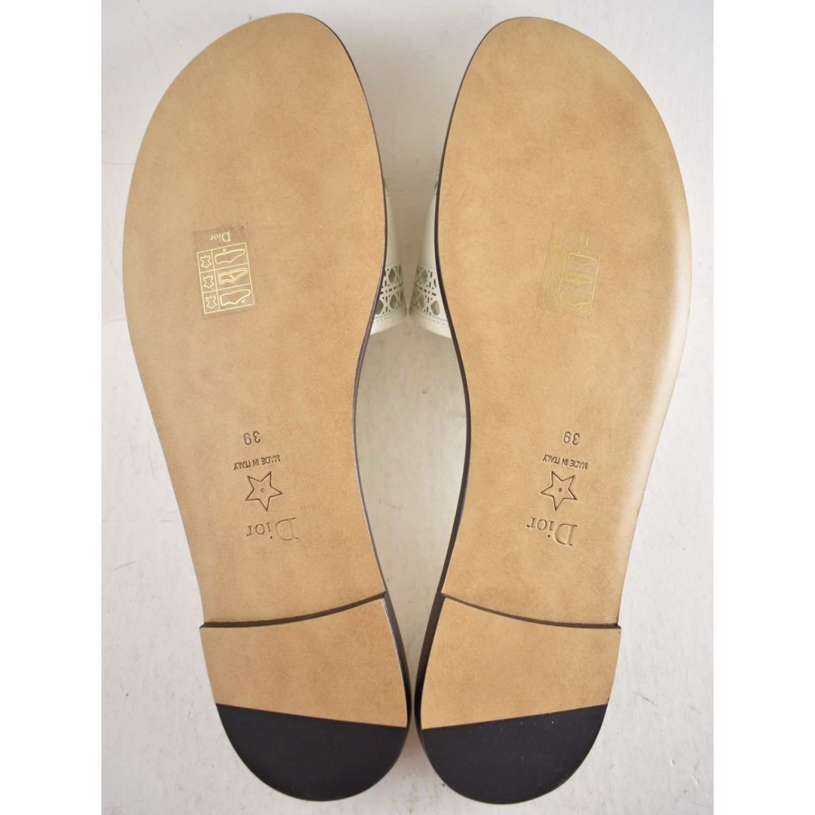 Dior Dior D-Lane Dway Micro Cannage Off White Leather Slide 39 Size US 8 / IT 38 - 19 Thumbnail