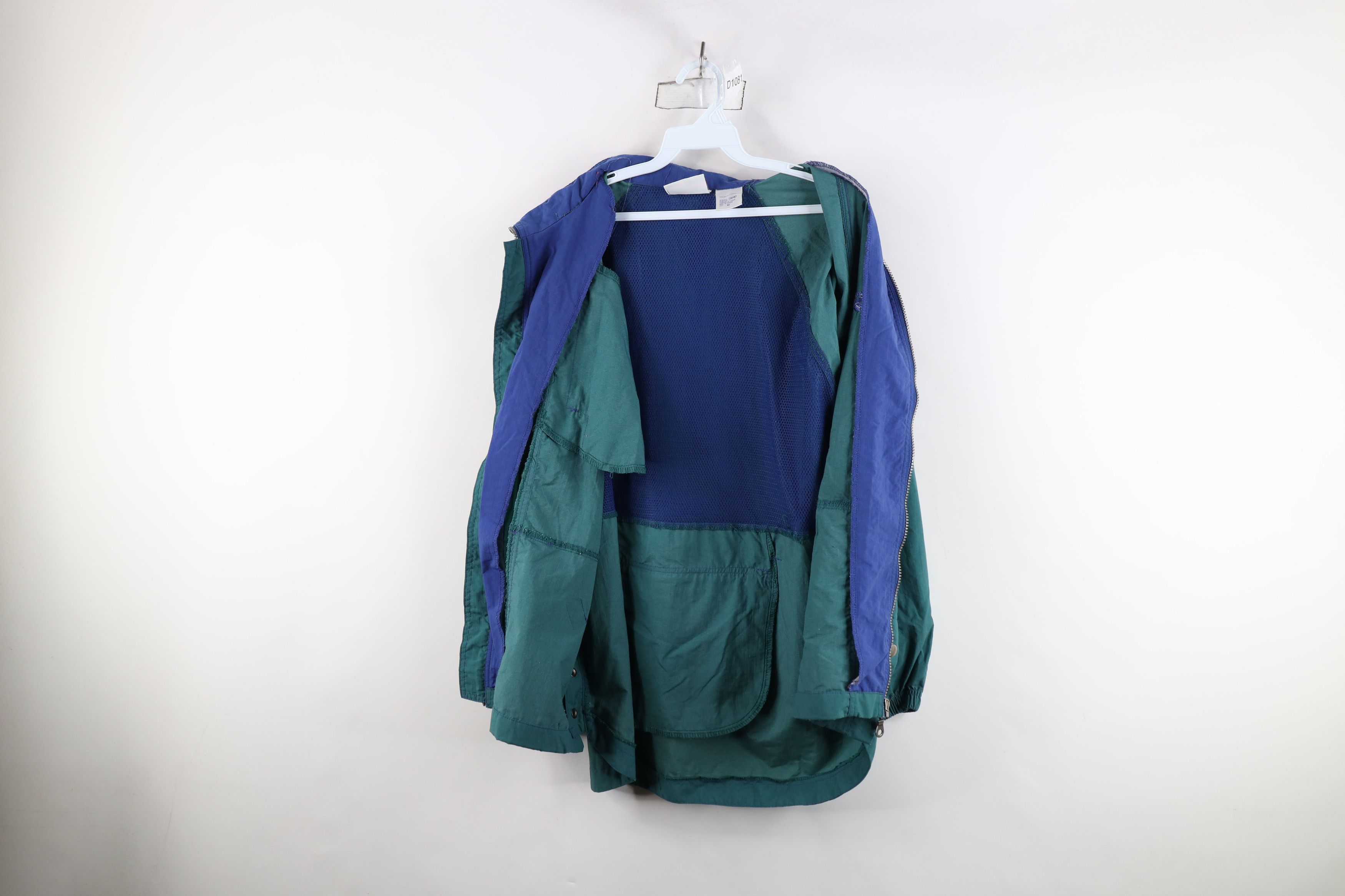 Reebok × Vintage Vintage 90s Reebok Big Logo Packable Windbreaker Jacket Size M / US 6-8 / IT 42-44 - 9 Thumbnail