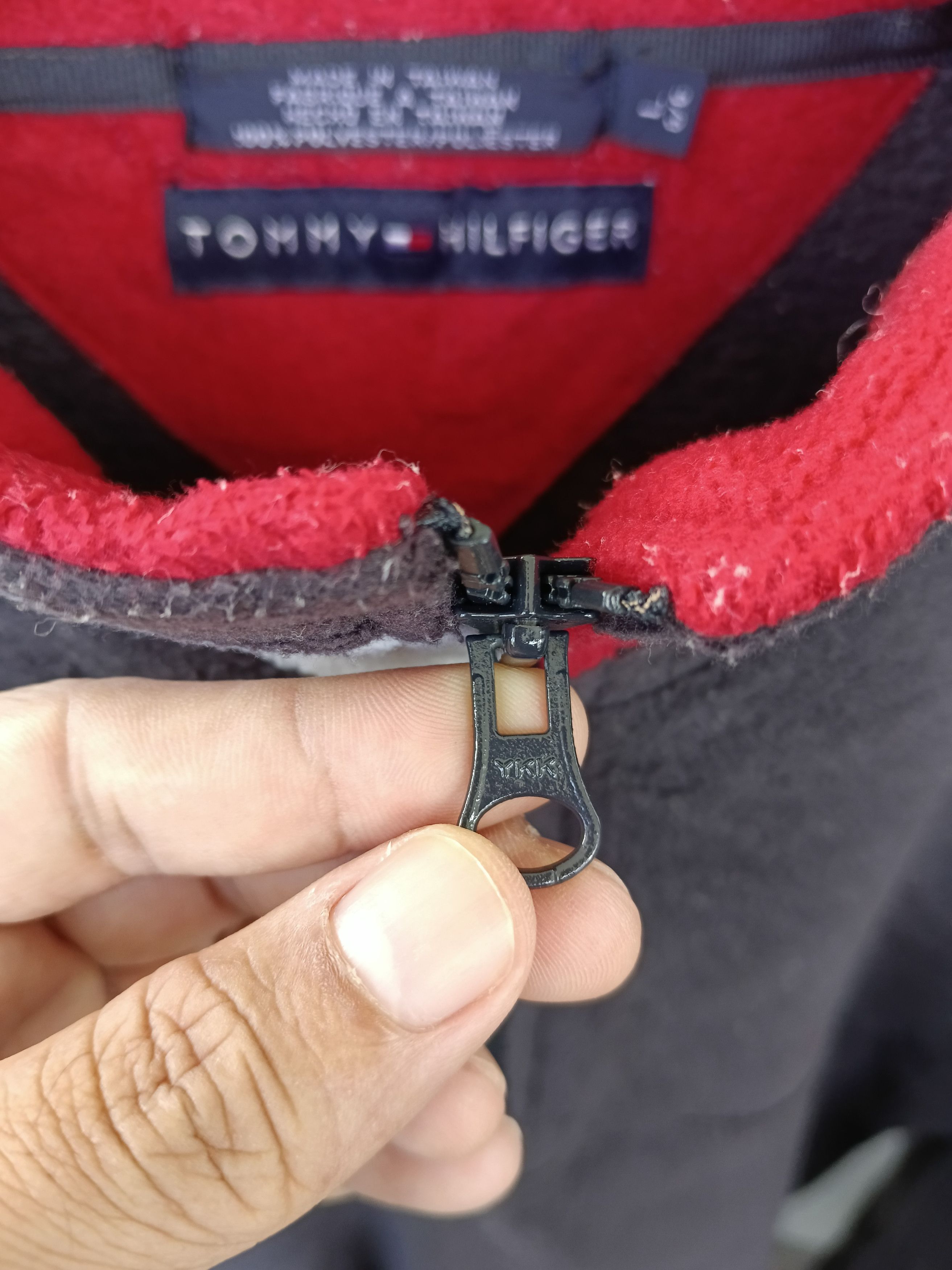 Tommy Hilfiger × Vintage VINTAGE TOMY HILFIGER FLEECE HALF ZIPPER Size US L / EU 52-54 / 3 - 5 Thumbnail