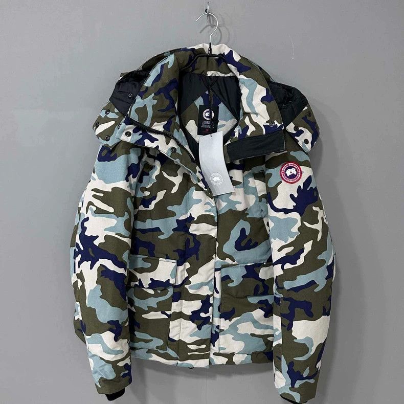 Canada Goose Camo Logo Hooded Down Jacket-yf Size US XL / EU 56 / 4 - 1 Thumbnail
