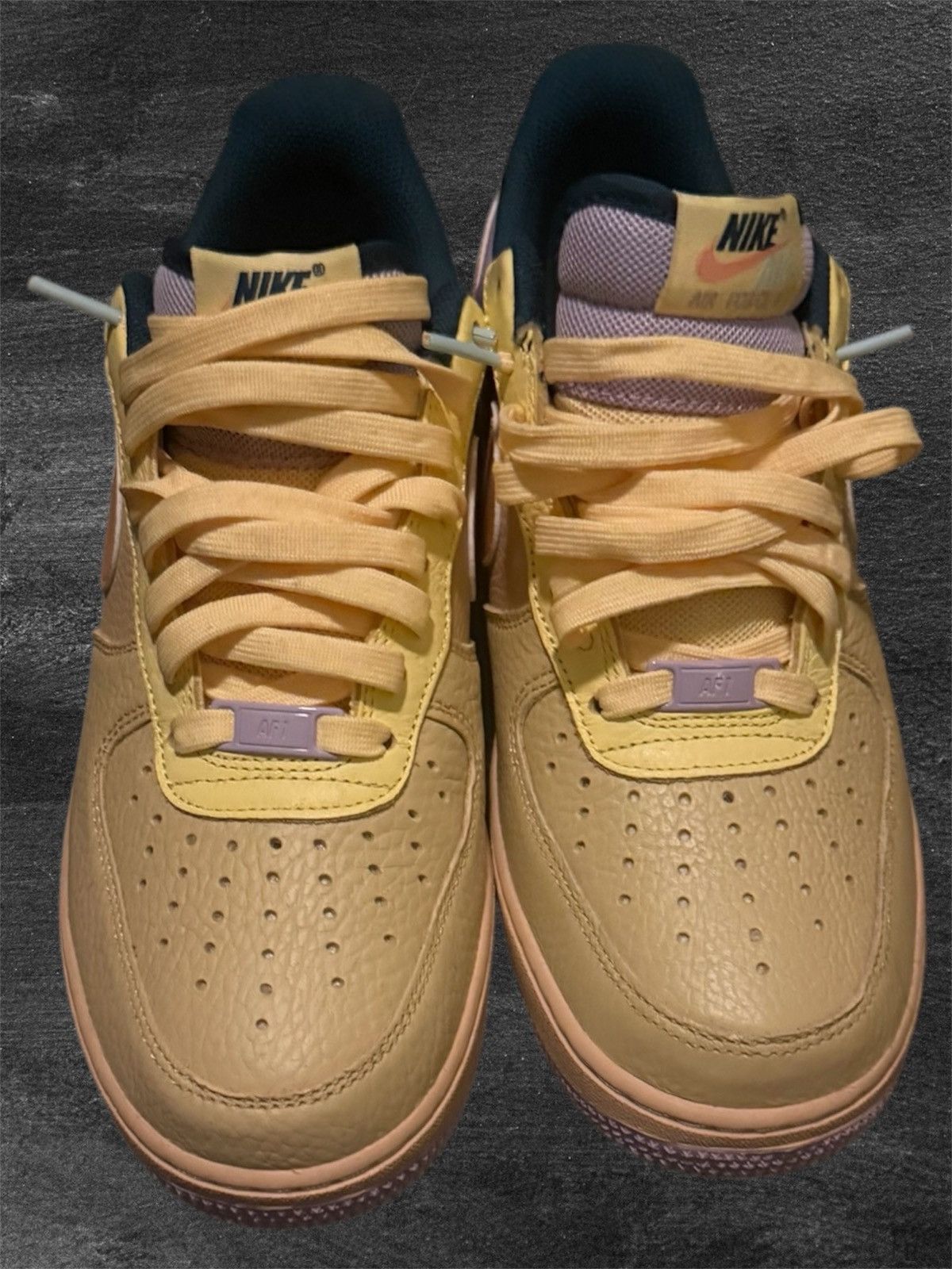 Nike Nike Air Force 1 Low Size US 8 / EU 41 - 3 Thumbnail
