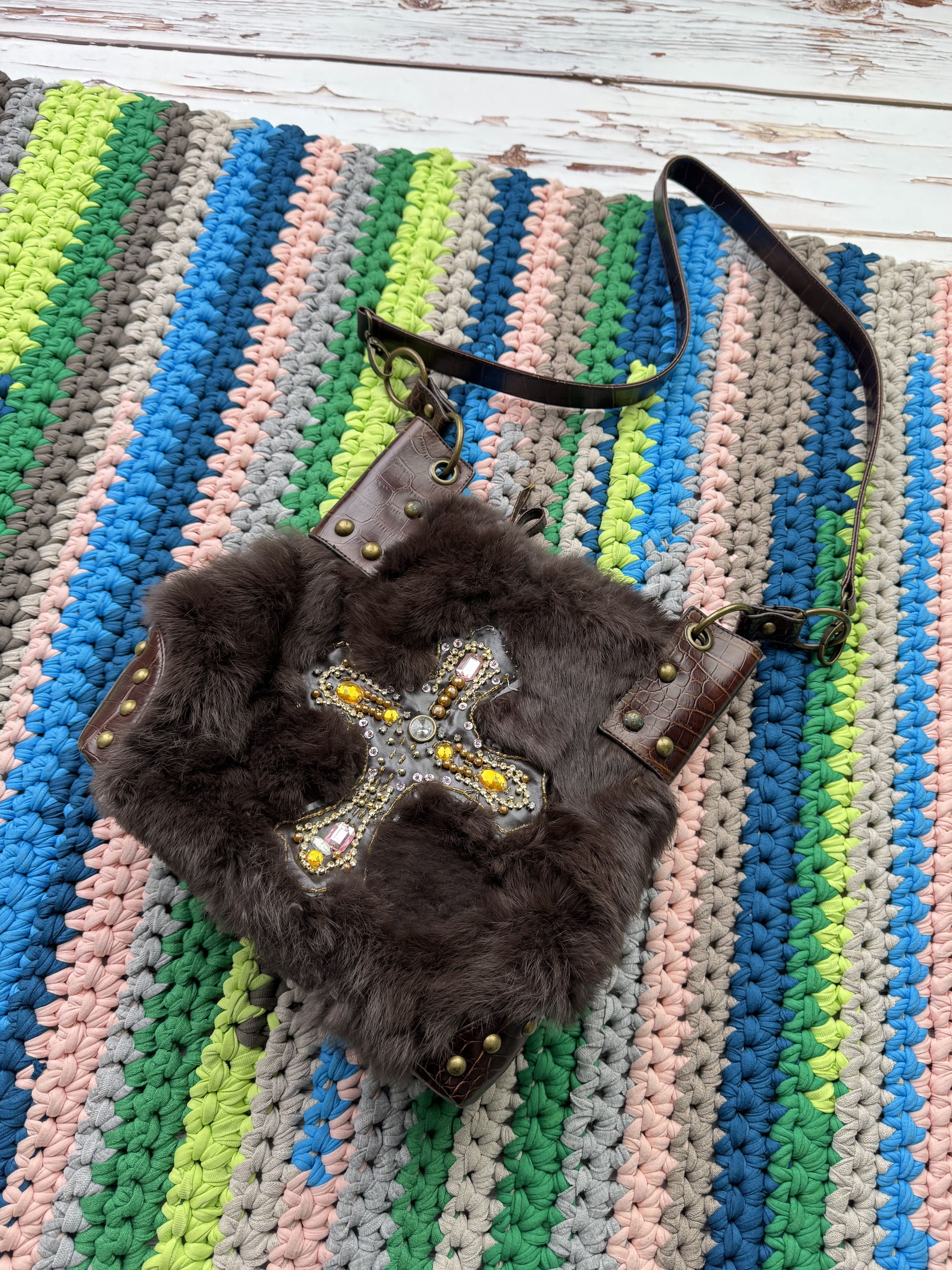 Japanese Brand Vintage Bag With Real Fur D15(ET1) Size ONE SIZE - 1 Thumbnail