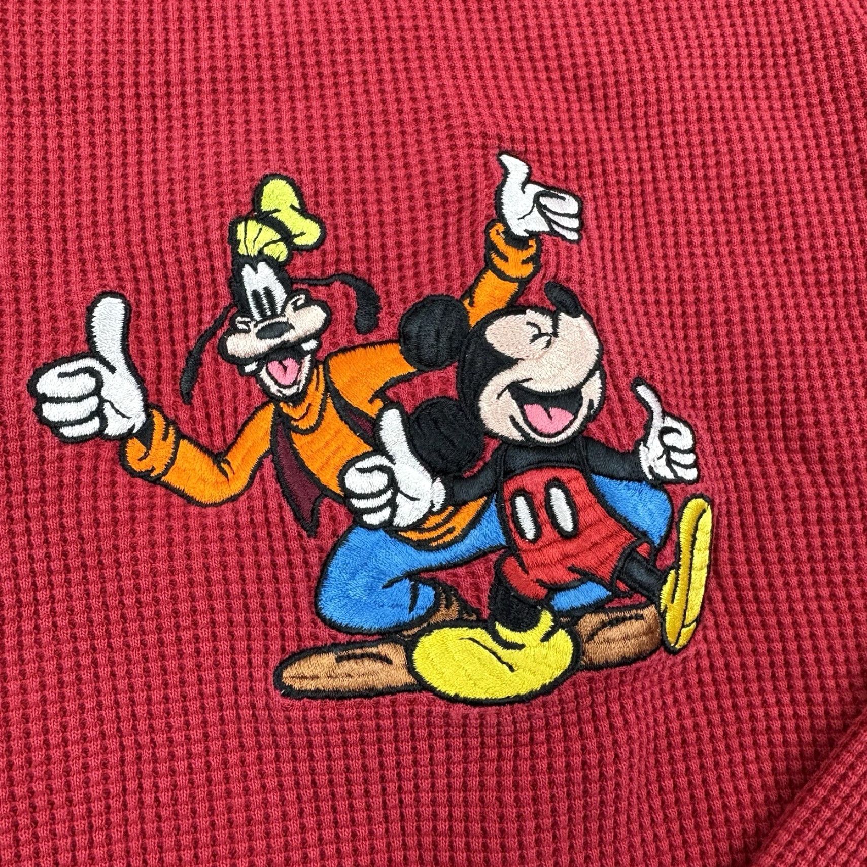 Disney VINTAGE Mickey Goofy Thermal Henley Shirt Adult Large Red Disney World Embroidered 90s Mens Tee Size US L / EU 52-54 / 3 - 3 Thumbnail