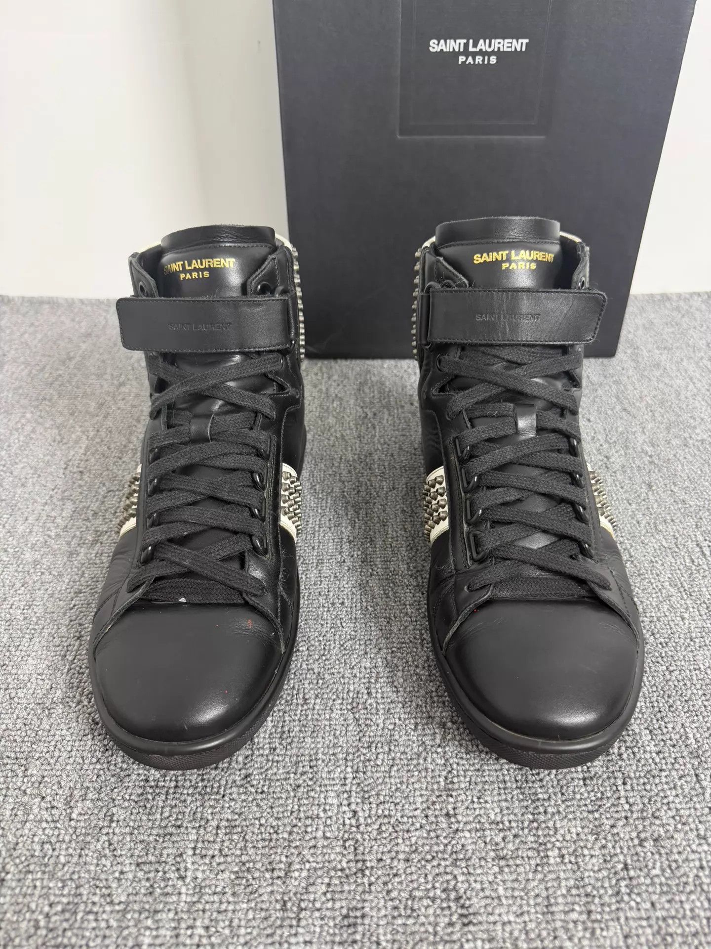 Saint Laurent Paris SLP14FW Black White Studded High-Top Sneaker 40 Size US 7 / EU 40 - 2 Thumbnail