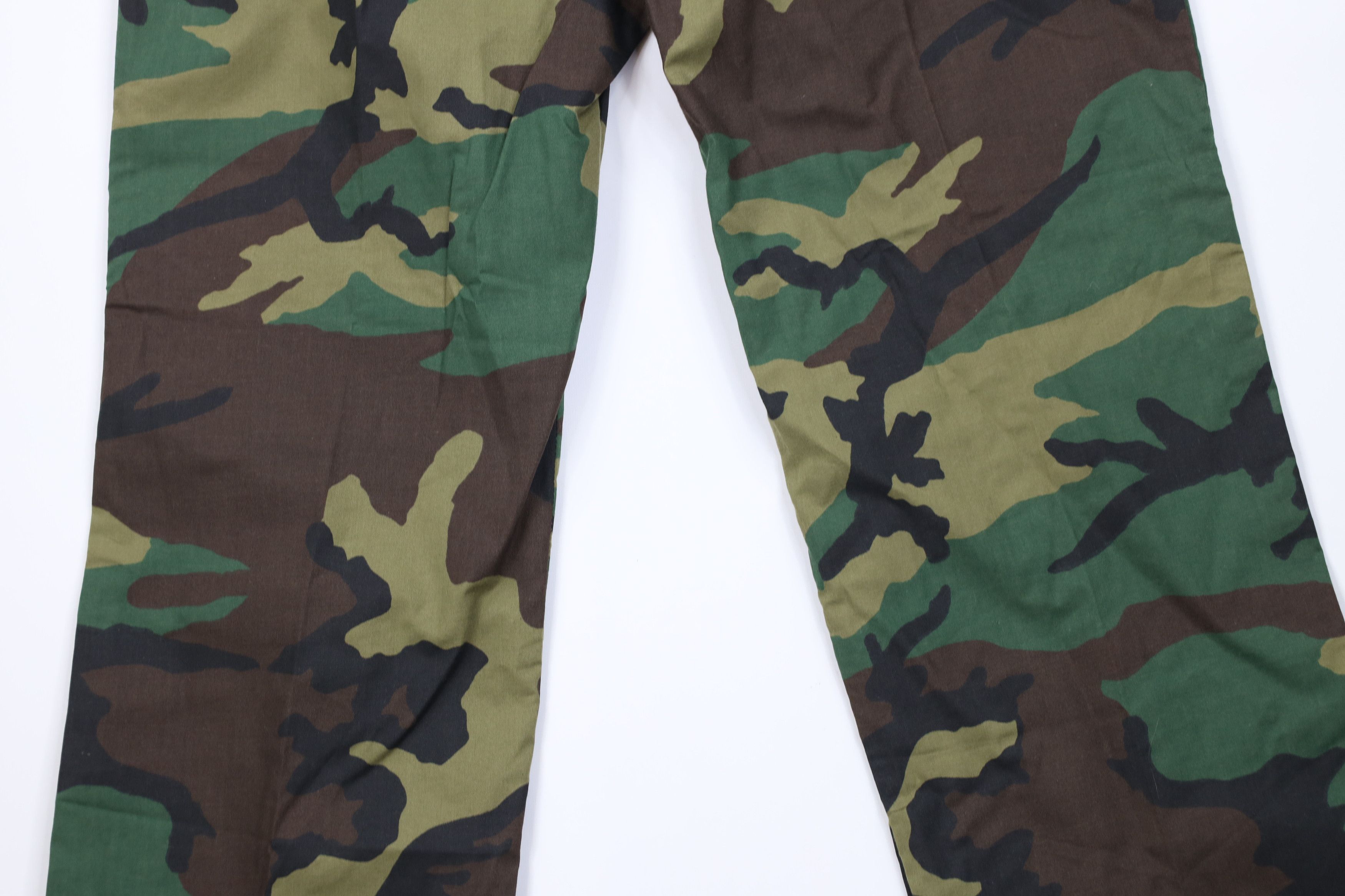 Vintage Vintage 70s 80s Streetwear Camouflage Utility Wide Leg Pants Size US 36 / EU 52 - 11 Thumbnail