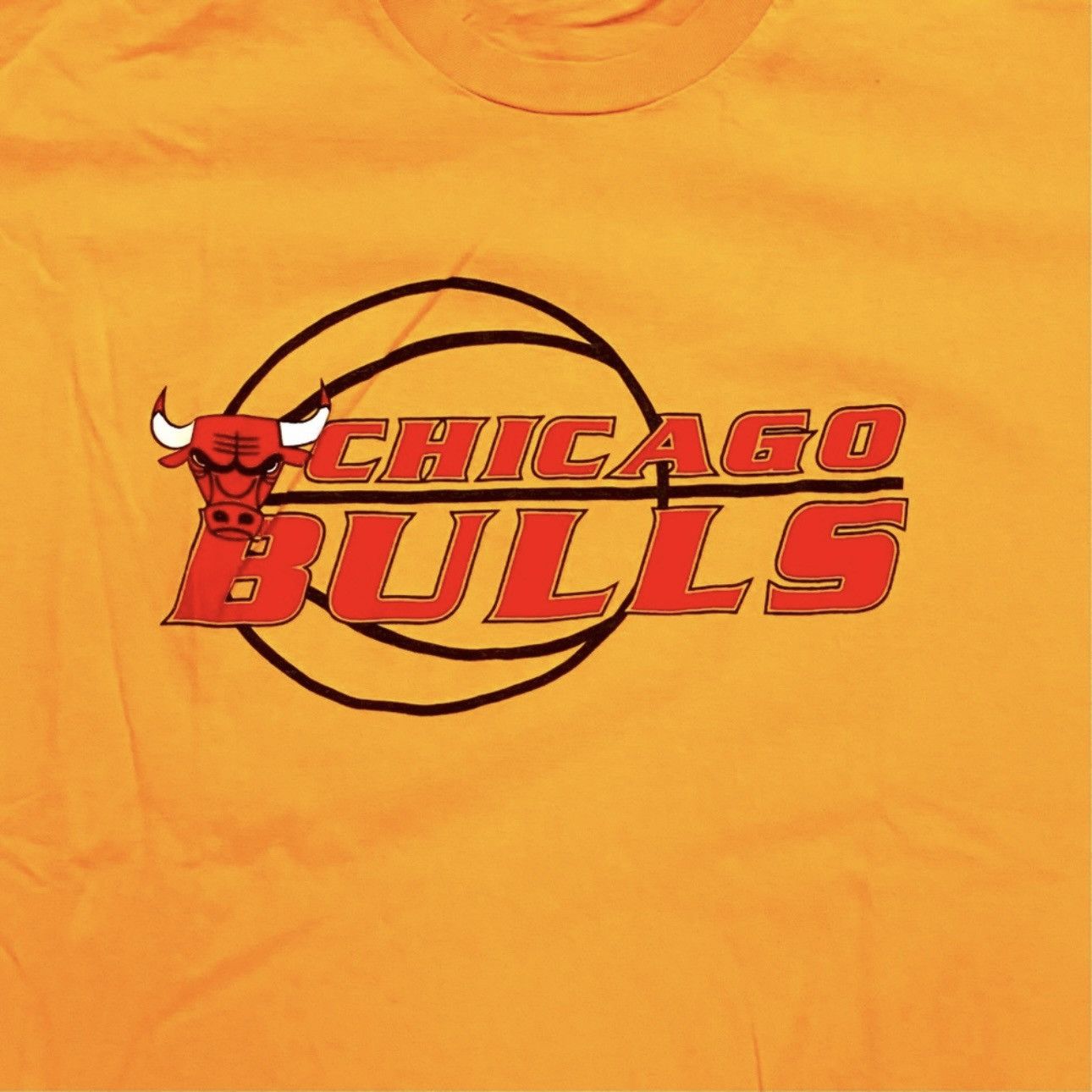 Champion RARE Chicago Bulls Champion TShirt Yellow Red XXL Size US XXL / EU 58 / 5 - 2 Thumbnail