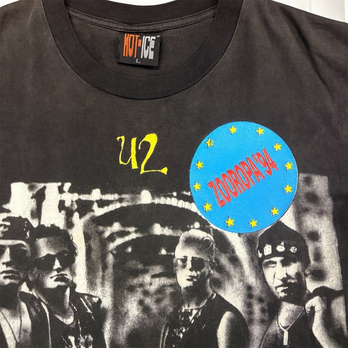 Band Tees Vintage U2 ZooRopa ’93 Tee – HOT ICE ©1994 Size US L / EU 52-54 / 3 - 6 Thumbnail