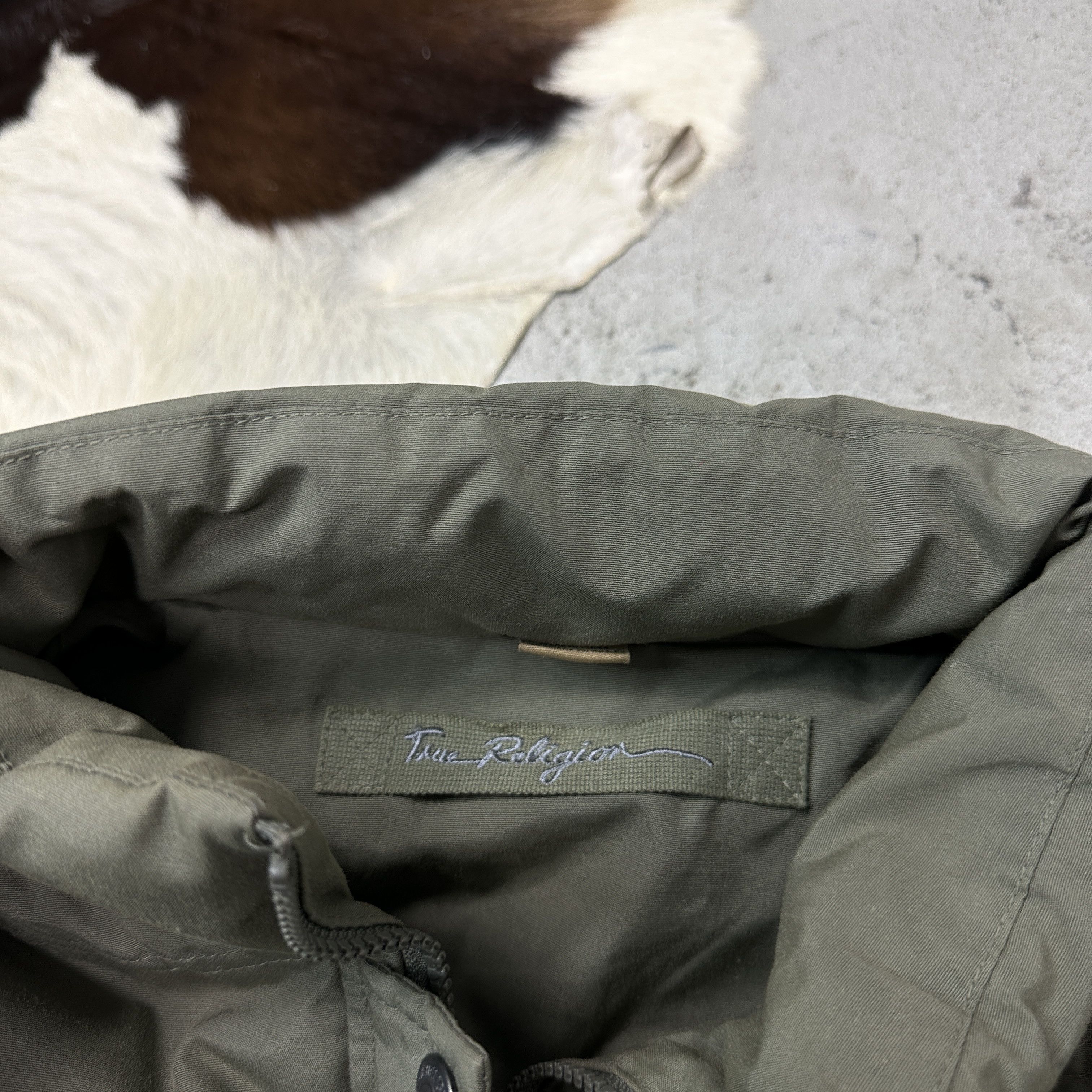 True Religion Vintage Gorpcore Outwear True Religion Down Jacket Y2K Size L / US 10 / IT 46 - 4 Thumbnail