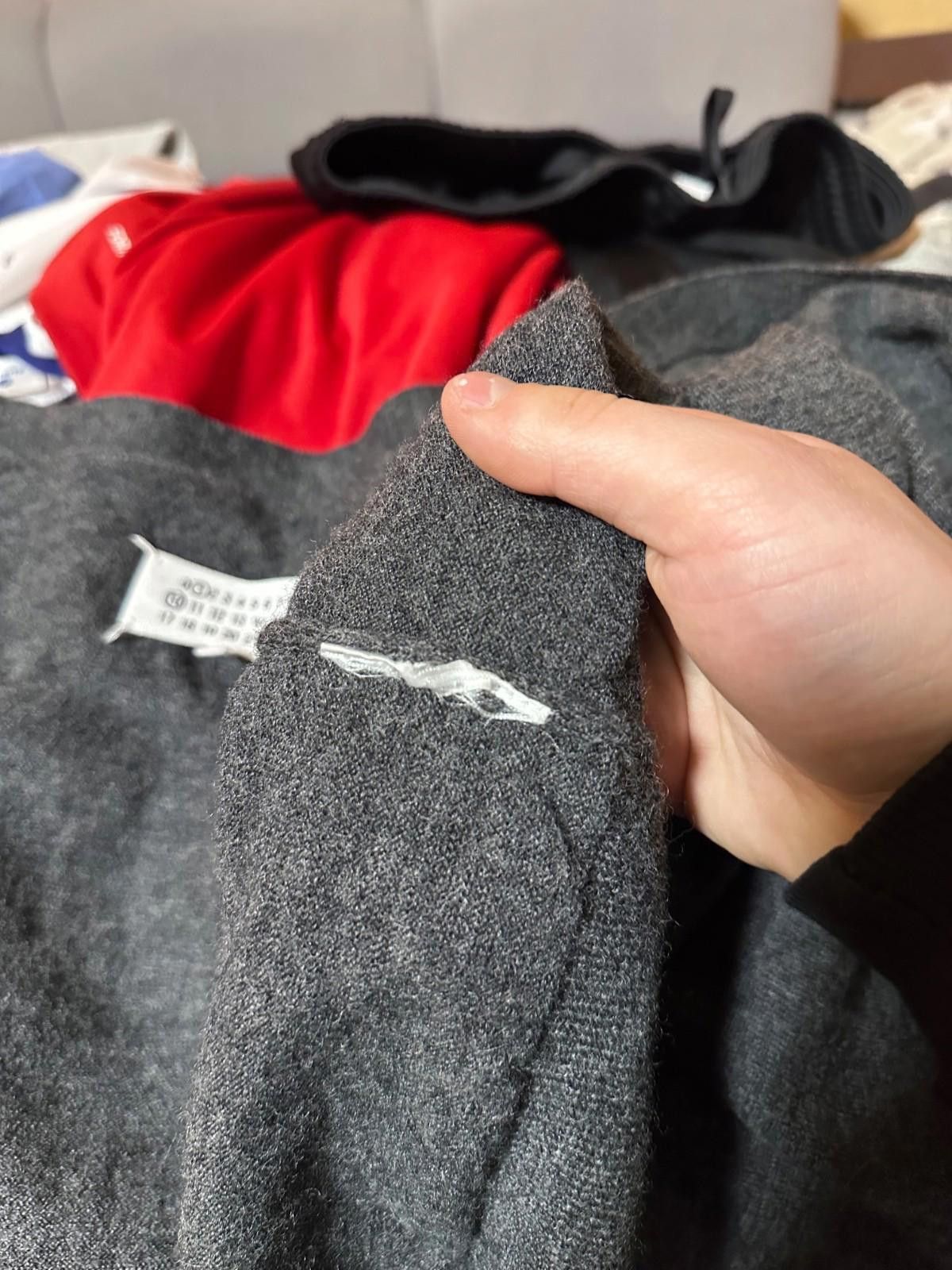 Maison Margiela Maison Margiela Men’s Cardigan Gray Sz L Size US L / EU 52-54 / 3 - 10 Thumbnail