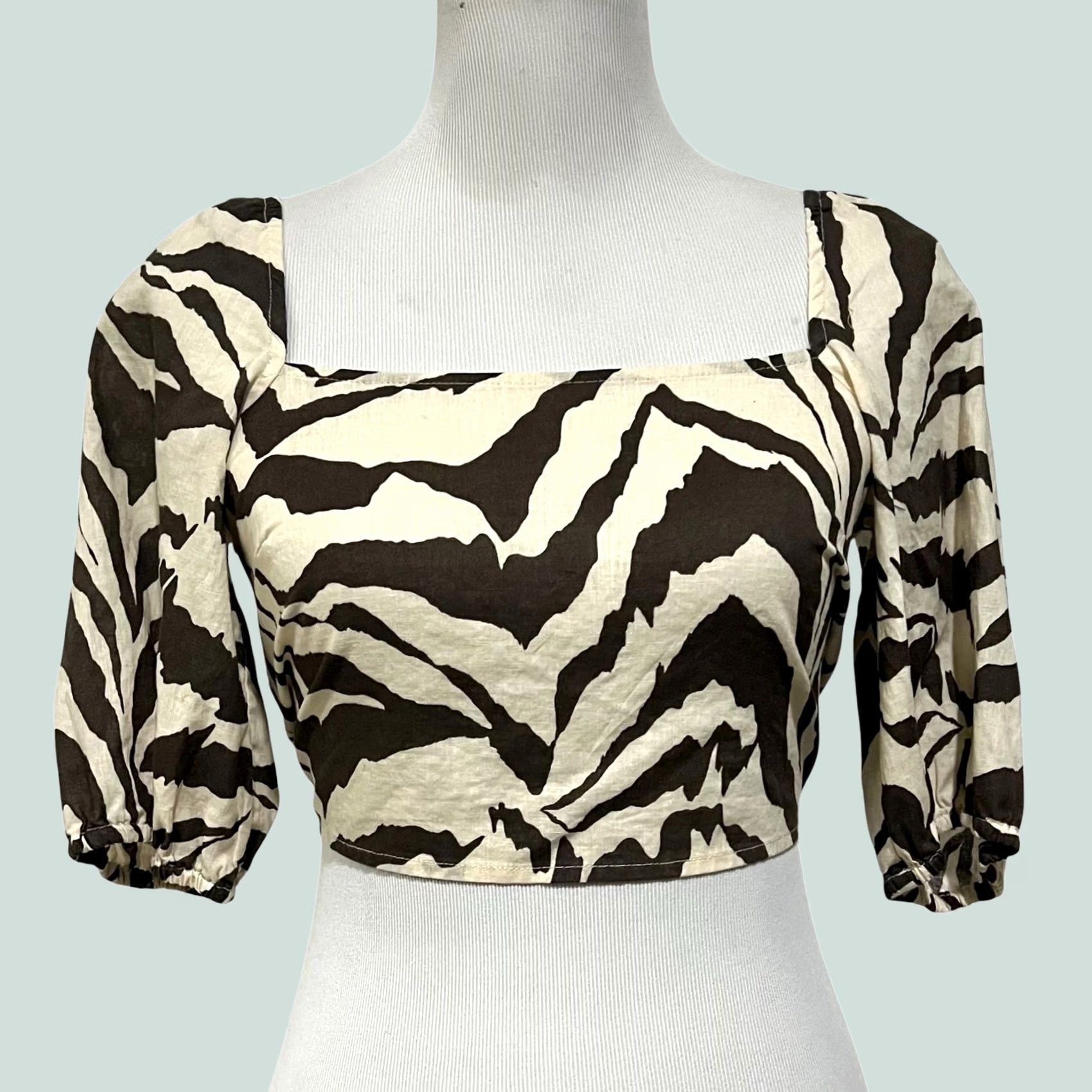 H&M H&M Cropped Top Womens S Beige Zebra Print Linen Slim Square Neck Open Back Shirt" Size S / US 4 / IT 40 - 1 Thumbnail