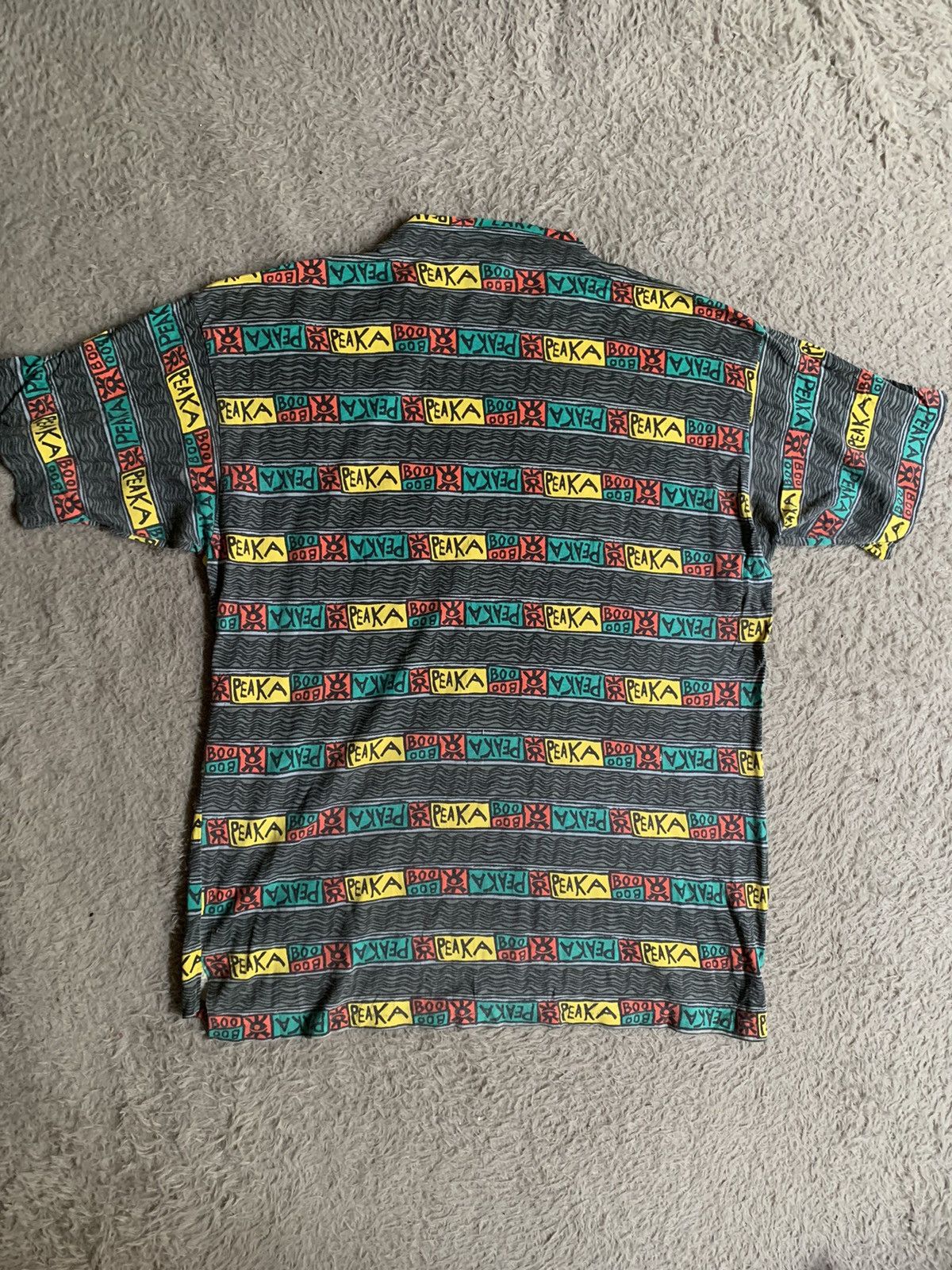 Japanese Brand Vintage 90s Peakaboo Surf Pocket Tomtom Pattern Tee Size US M / EU 48-50 / 2 - 8 Thumbnail