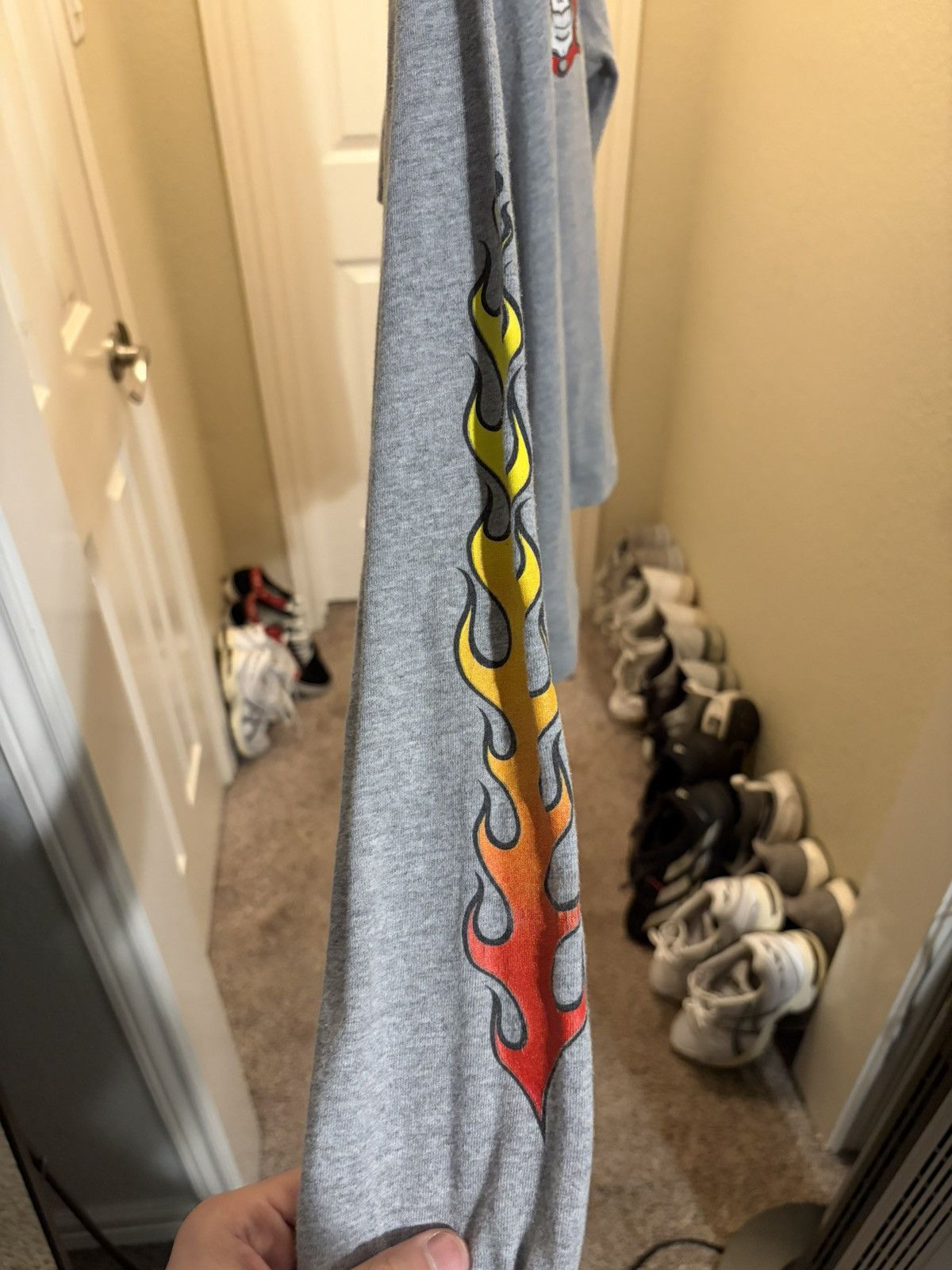 Vintage gray flaming skull long sleeve Size US XL / EU 56 / 4 - 3 Thumbnail