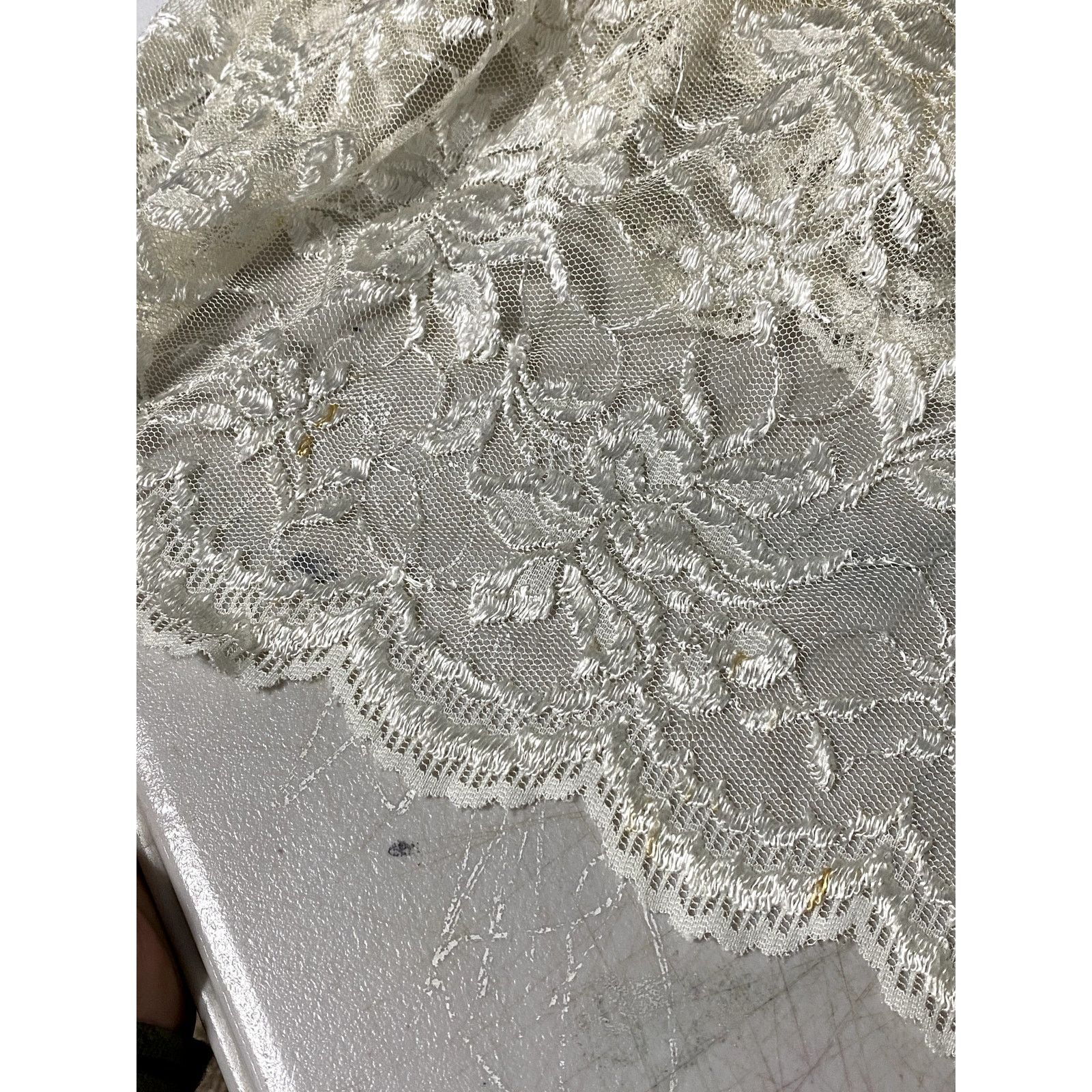 Other Beautiful VIntage 60's Sheer Lace Beaded Wedding Dress Size L / US 10 / IT 46 - 20 Thumbnail