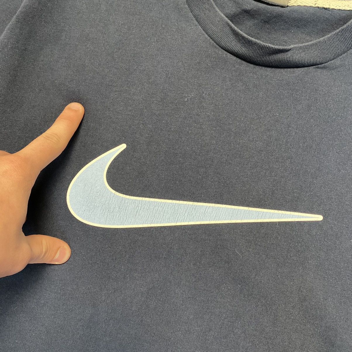 Vintage Vintage Nike Swoosh Big Logo 2000’s Grey tag tee Size US L / EU 52-54 / 3 - 3 Thumbnail