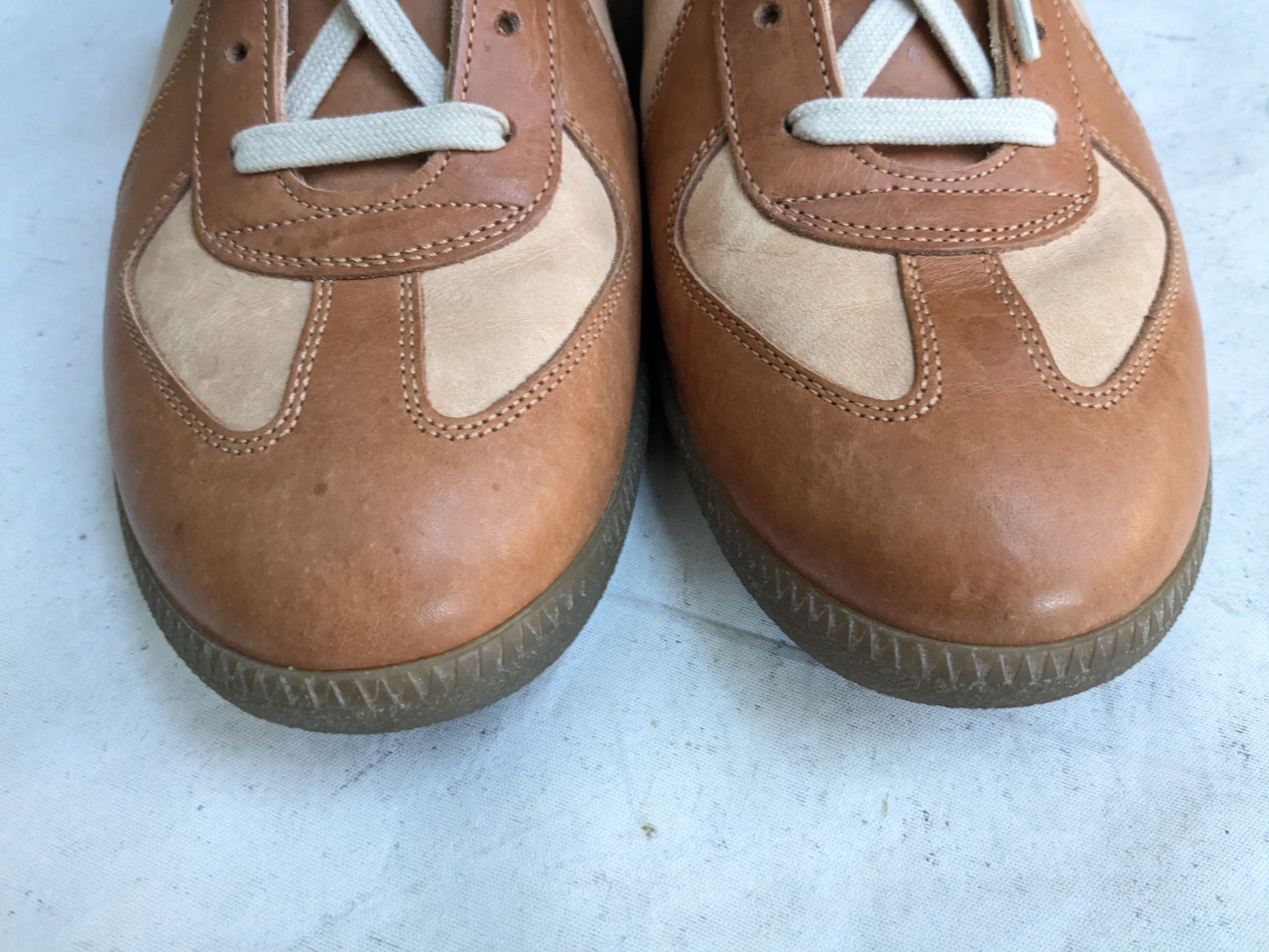 Maison Margiela Maison Margiela Gat Replica Brown 11 44 Leather Low Tops Size US 11 / EU 44 - 2 Thumbnail