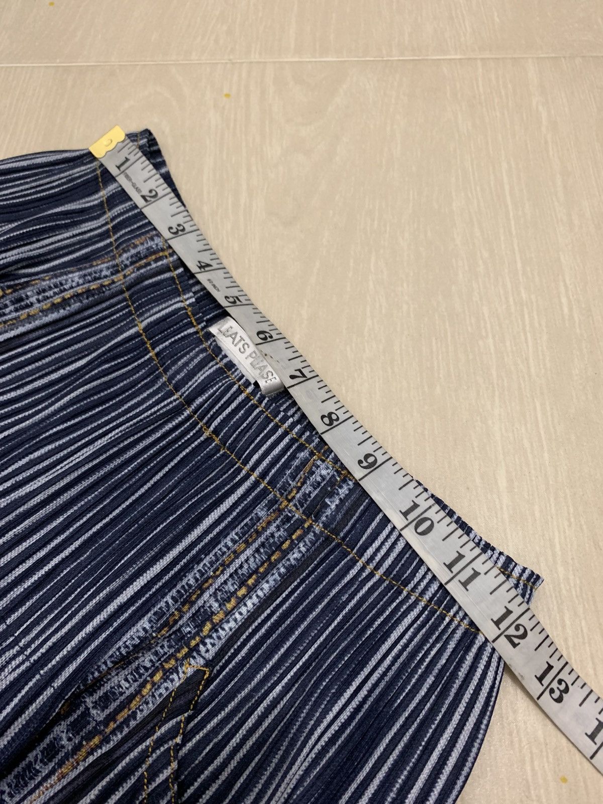 Issey Miyake ISSEY MIYAKE PLEATS PLEASE Denim Transfer Half Pants Size 29" - 8 Thumbnail