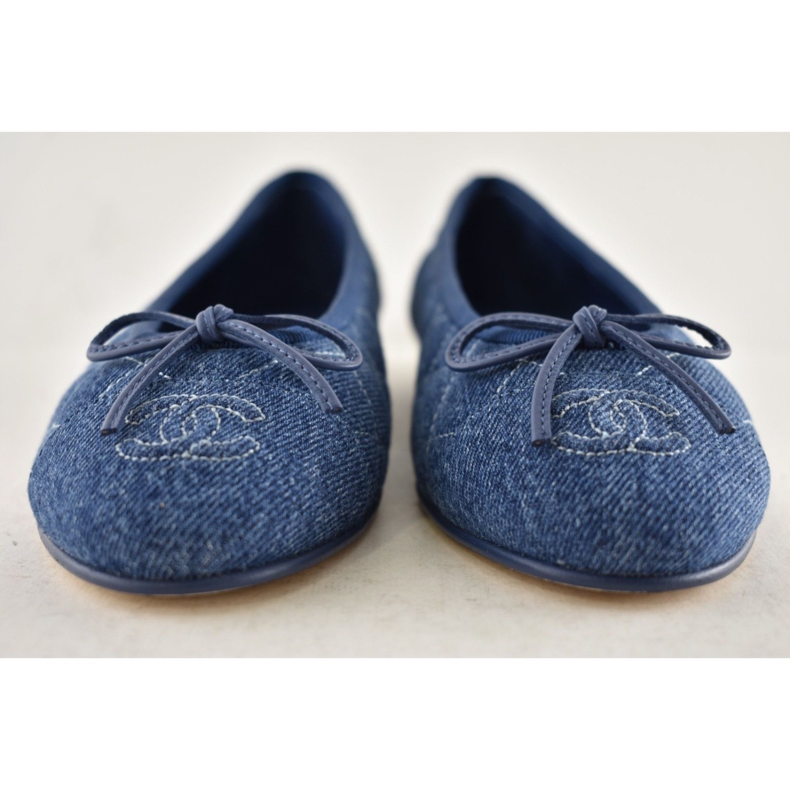 Chanel Chanel Denim Blue Quilted CC Bow Ballet Flat 41.5 Size US 11.5 / IT 41.5 - 12 Thumbnail