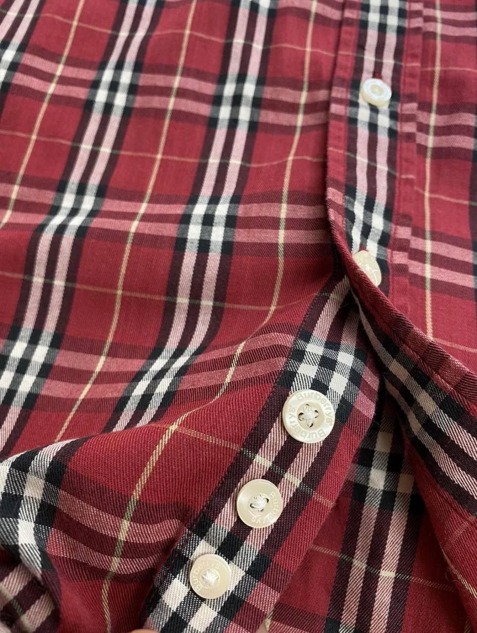 Burberry × Designer × Vintage Red Burberry Checkered Shirt XL Vintage Luxury Size US XL / EU 56 / 4 - 4 Thumbnail