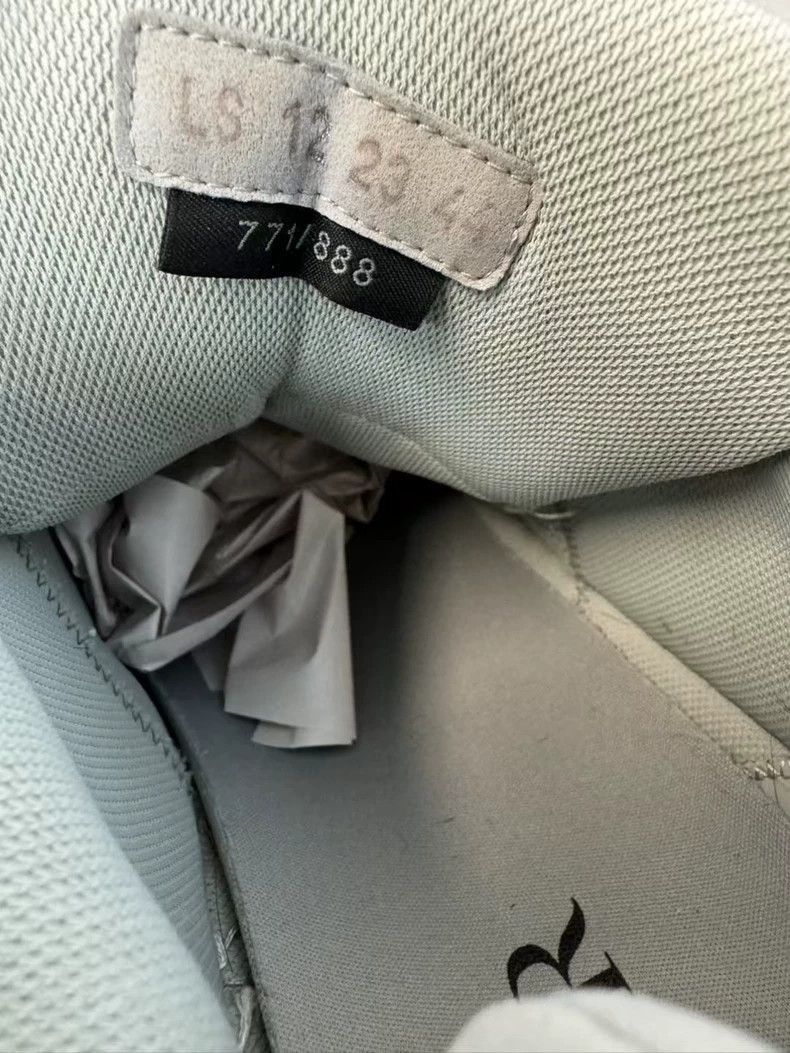Dior Dior Gray Limited Edition Sneakers B9S-2505 Size US 10 / EU 43 - 5 Thumbnail