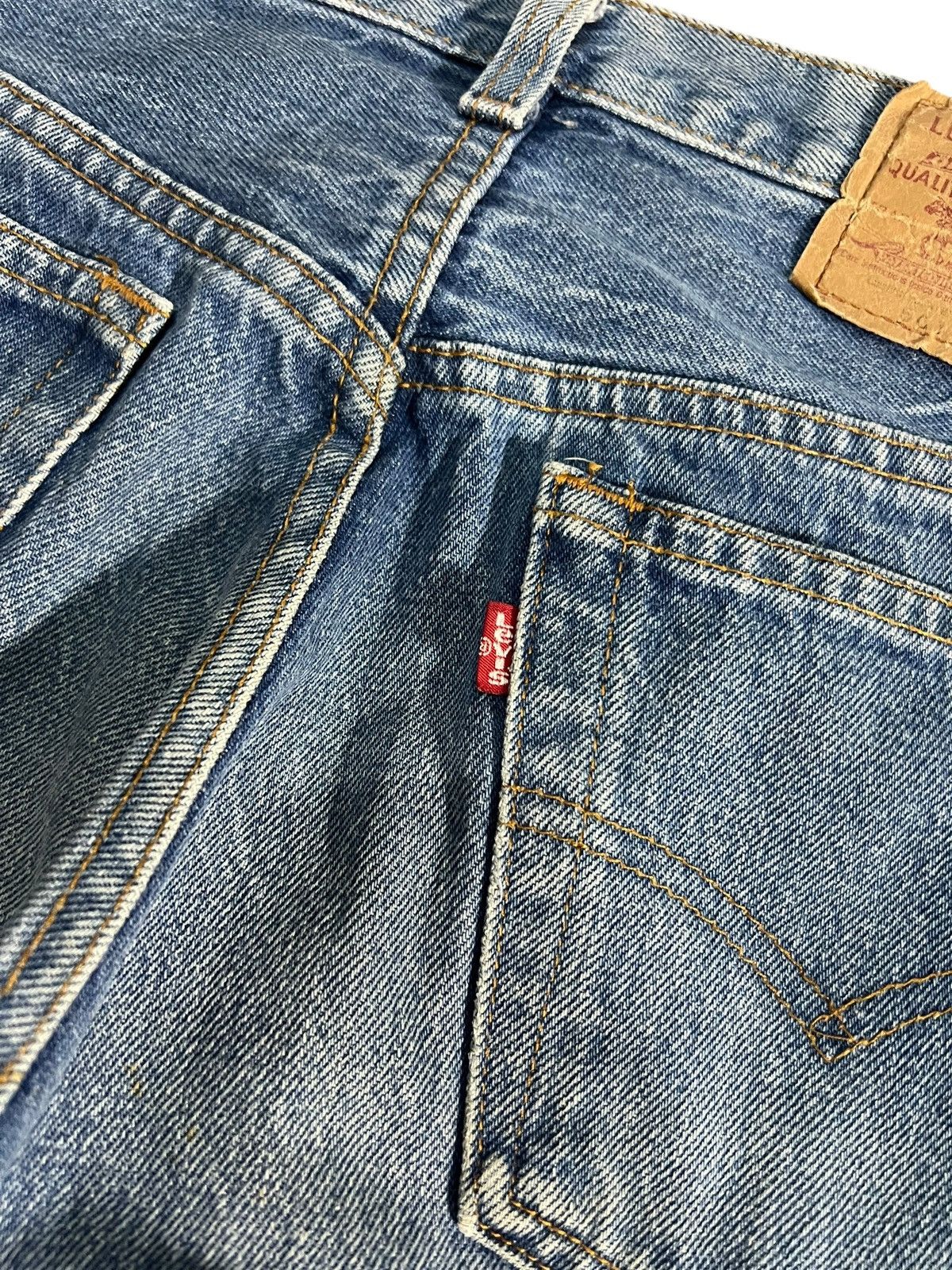 Levi's 80’s Levi’s 501 Light Wash Jean USA Size US 28 / EU 44 - 16 Thumbnail